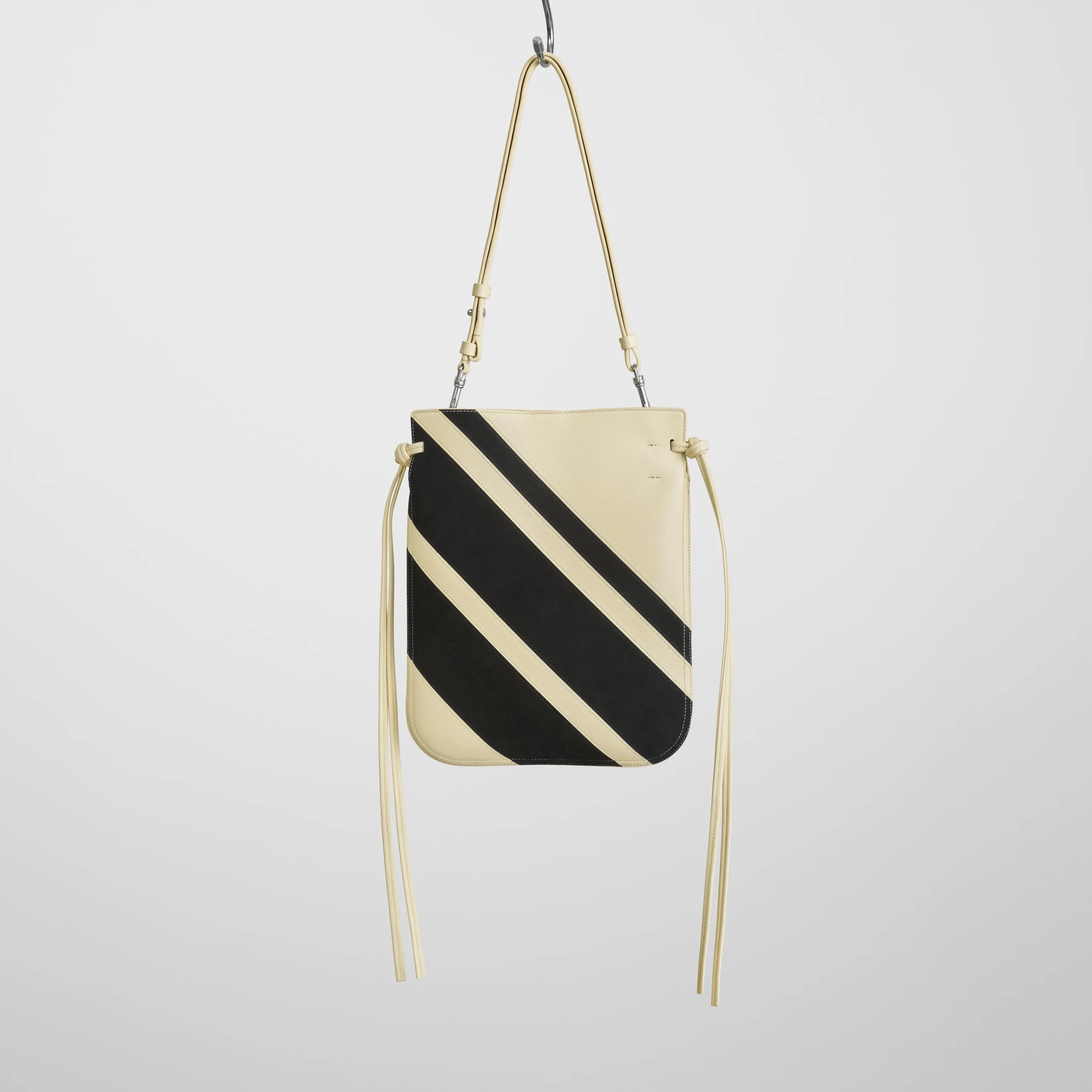 GIG POUCH | black stucco leather