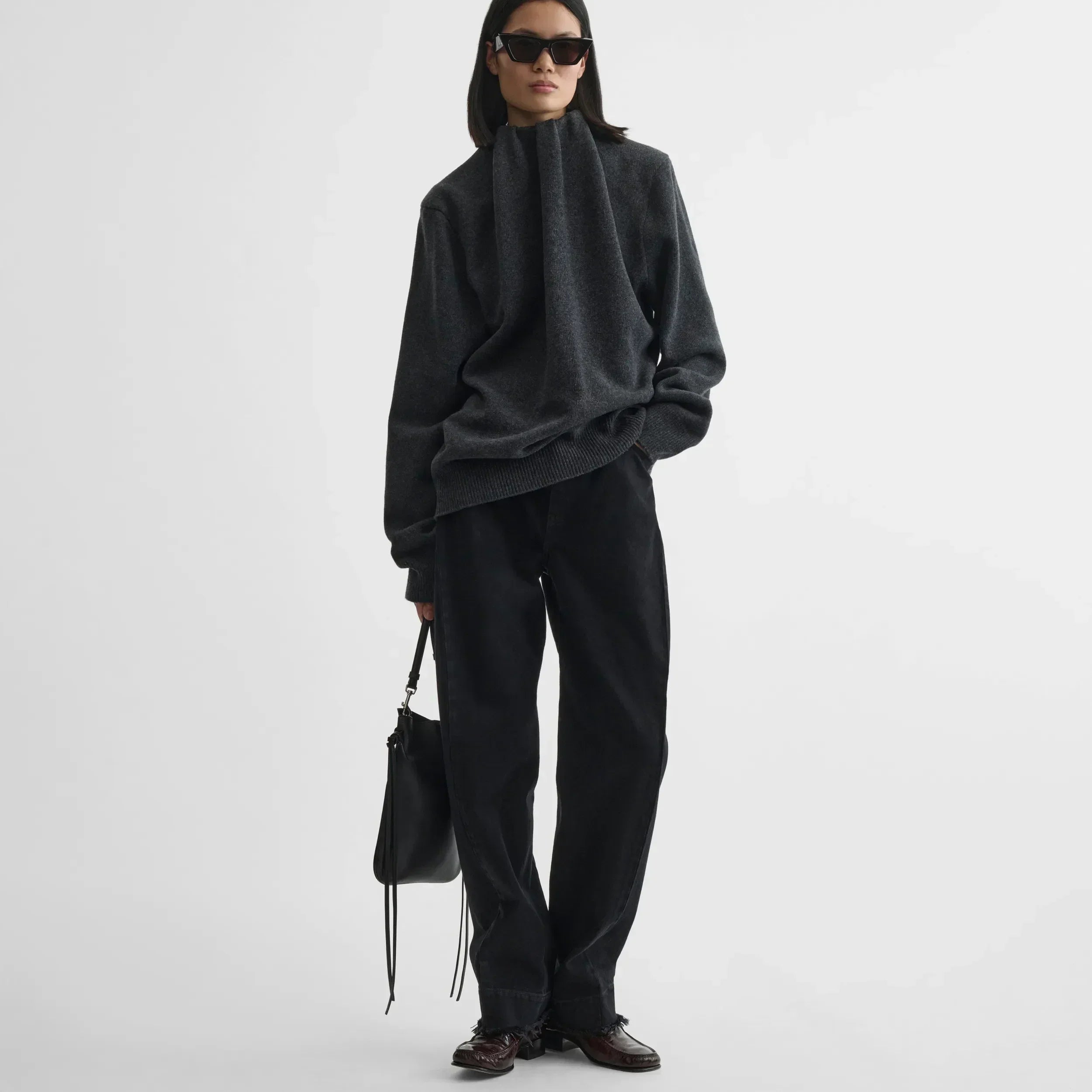 GIG POUCH | black leather with silver