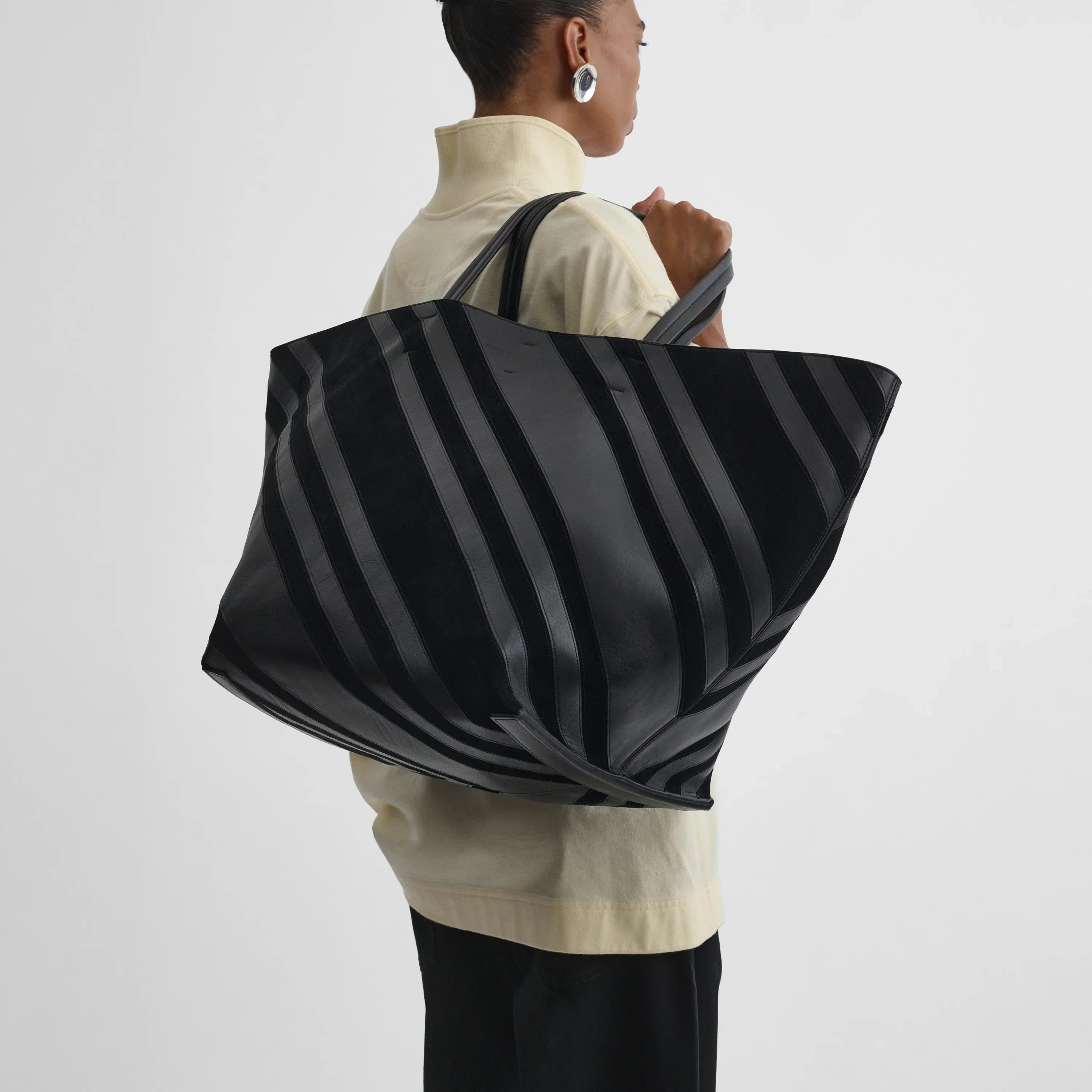 BASKET CABAS | black leather and suede with silver