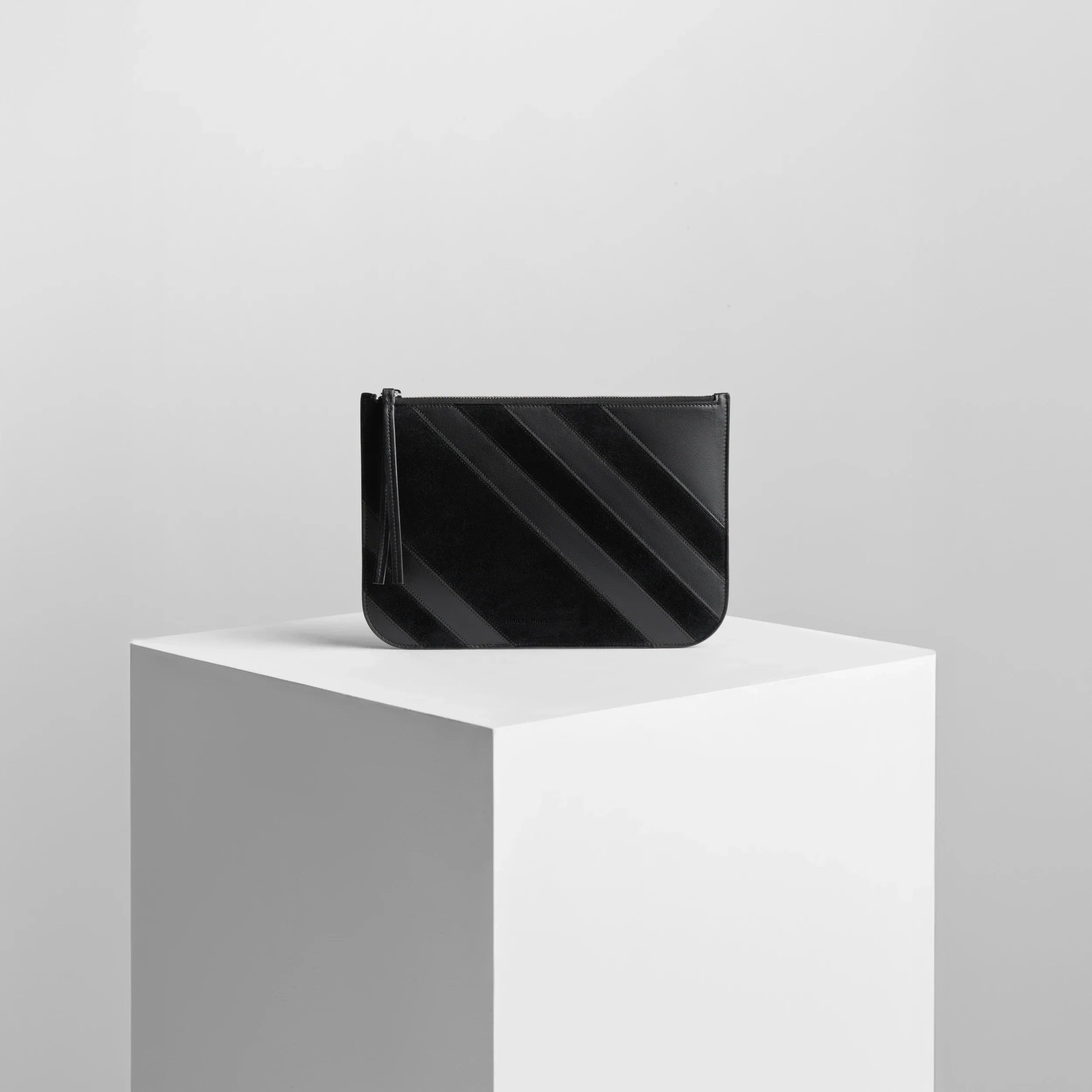 POCKET POUCH | black leather