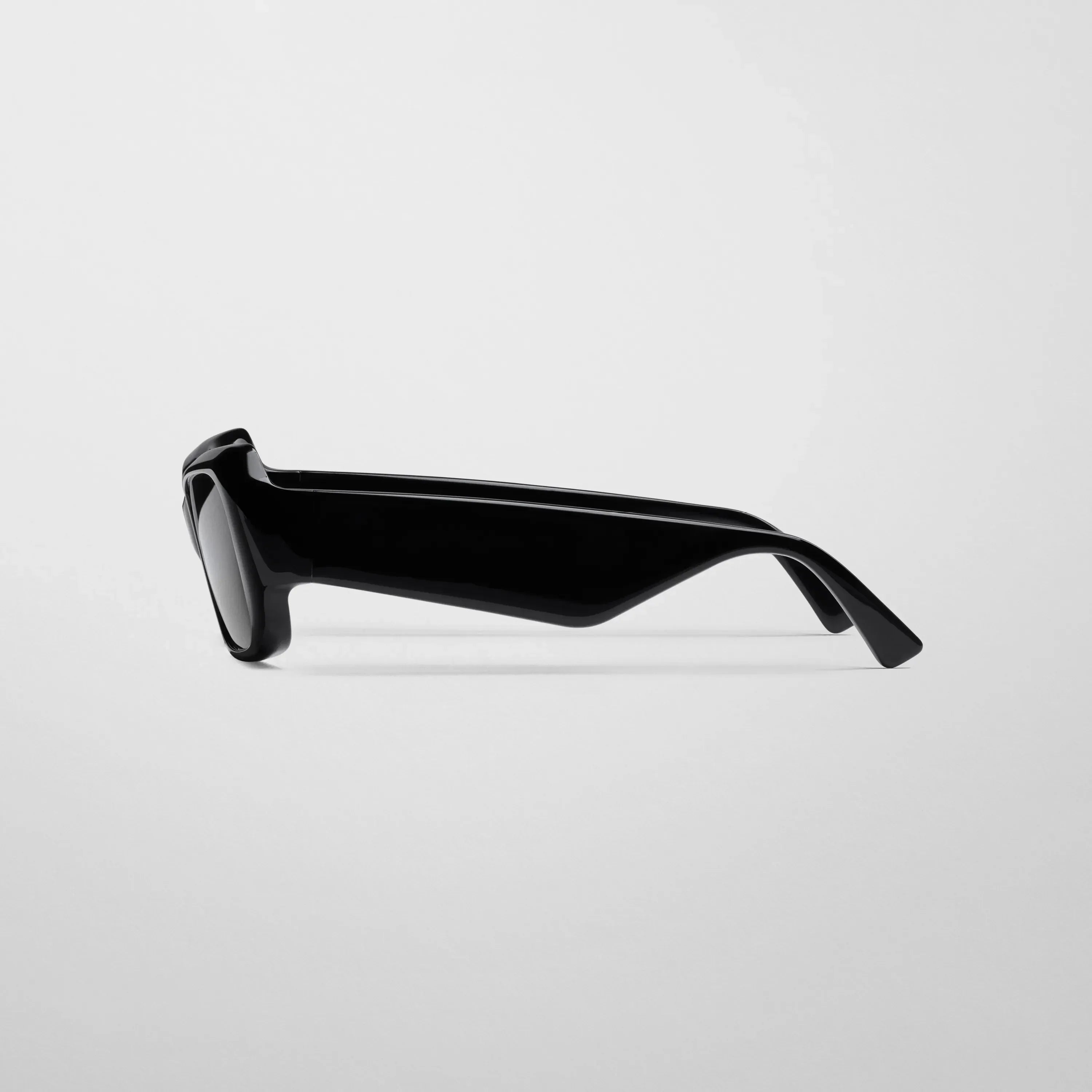 SCORE SUNGLASSES | black acetate