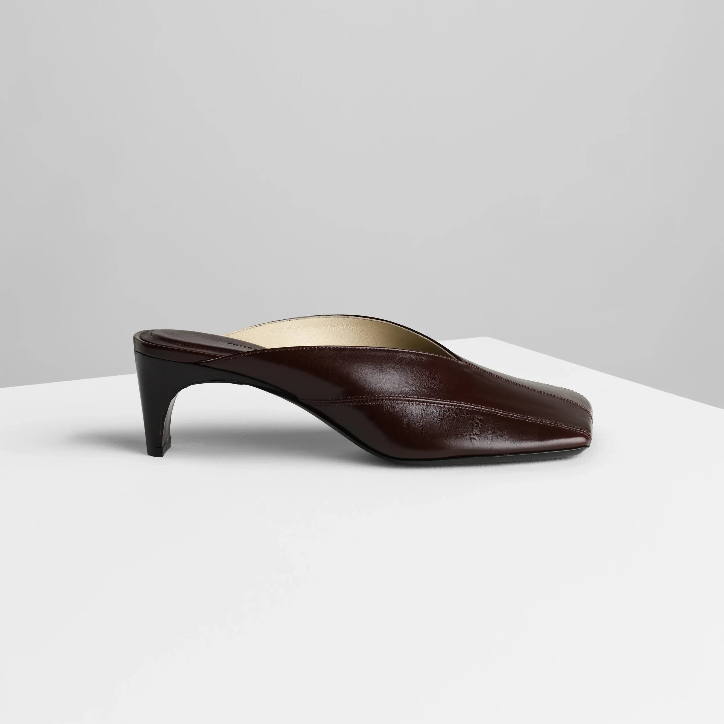 TILT MULE | oxblood leather