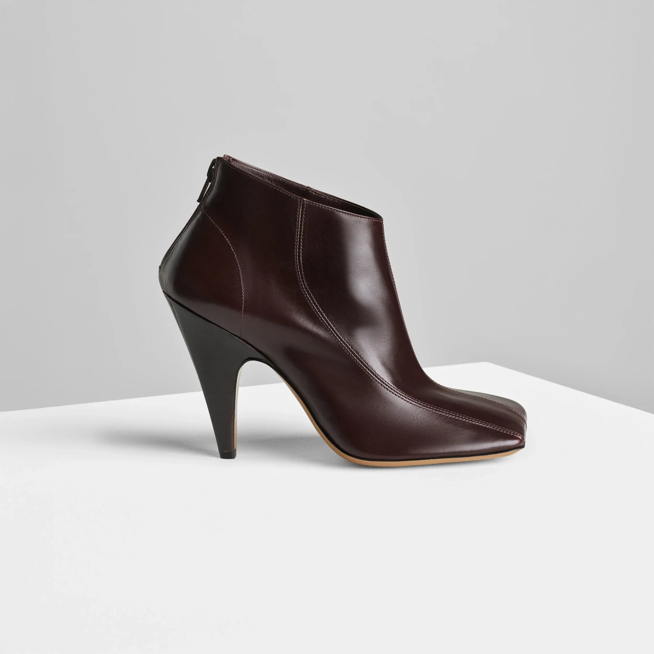 TILT ANKLE BOOT | oxblood leather