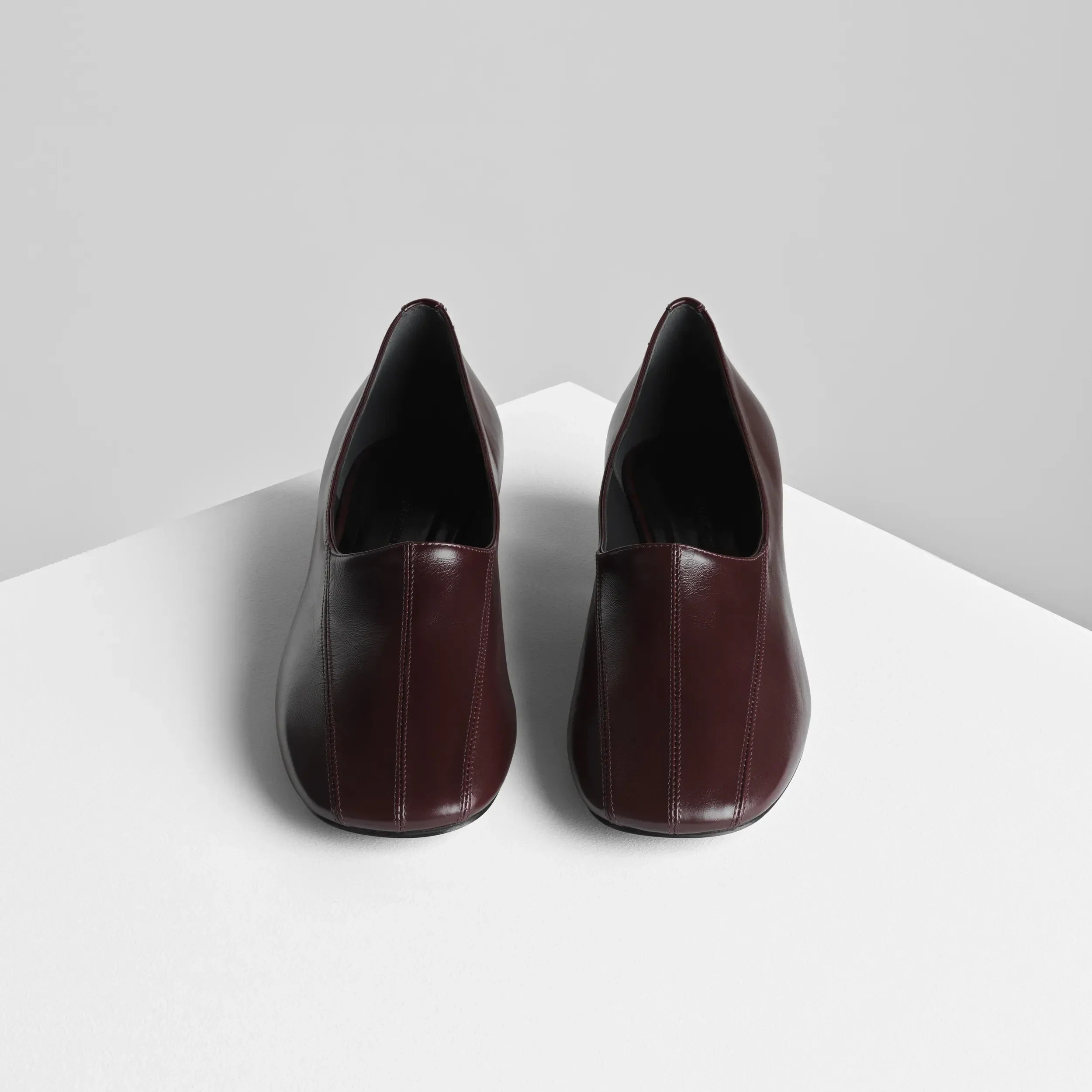 CLUB SLIPPER | oxblood shiny leather