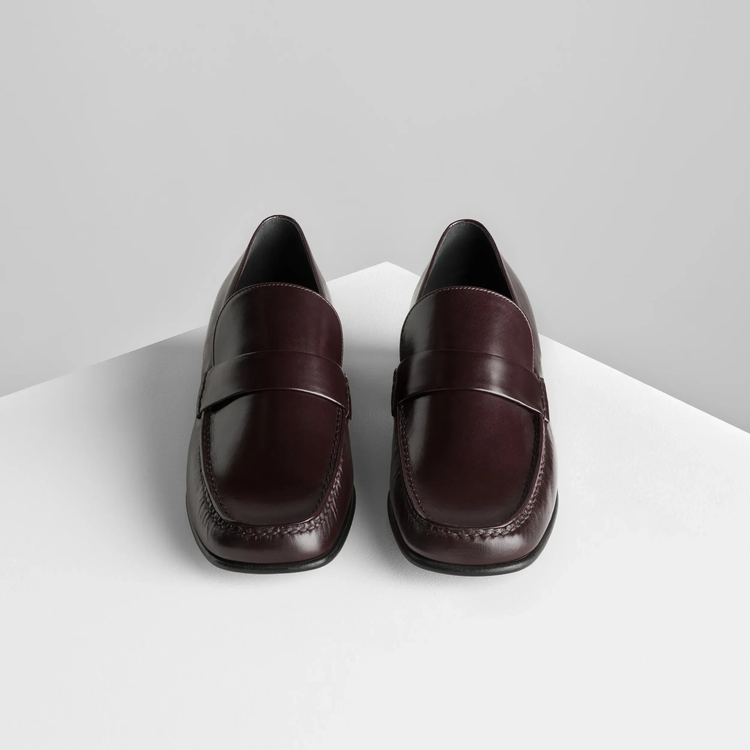 MAN'S LOAFER | oxblood leather