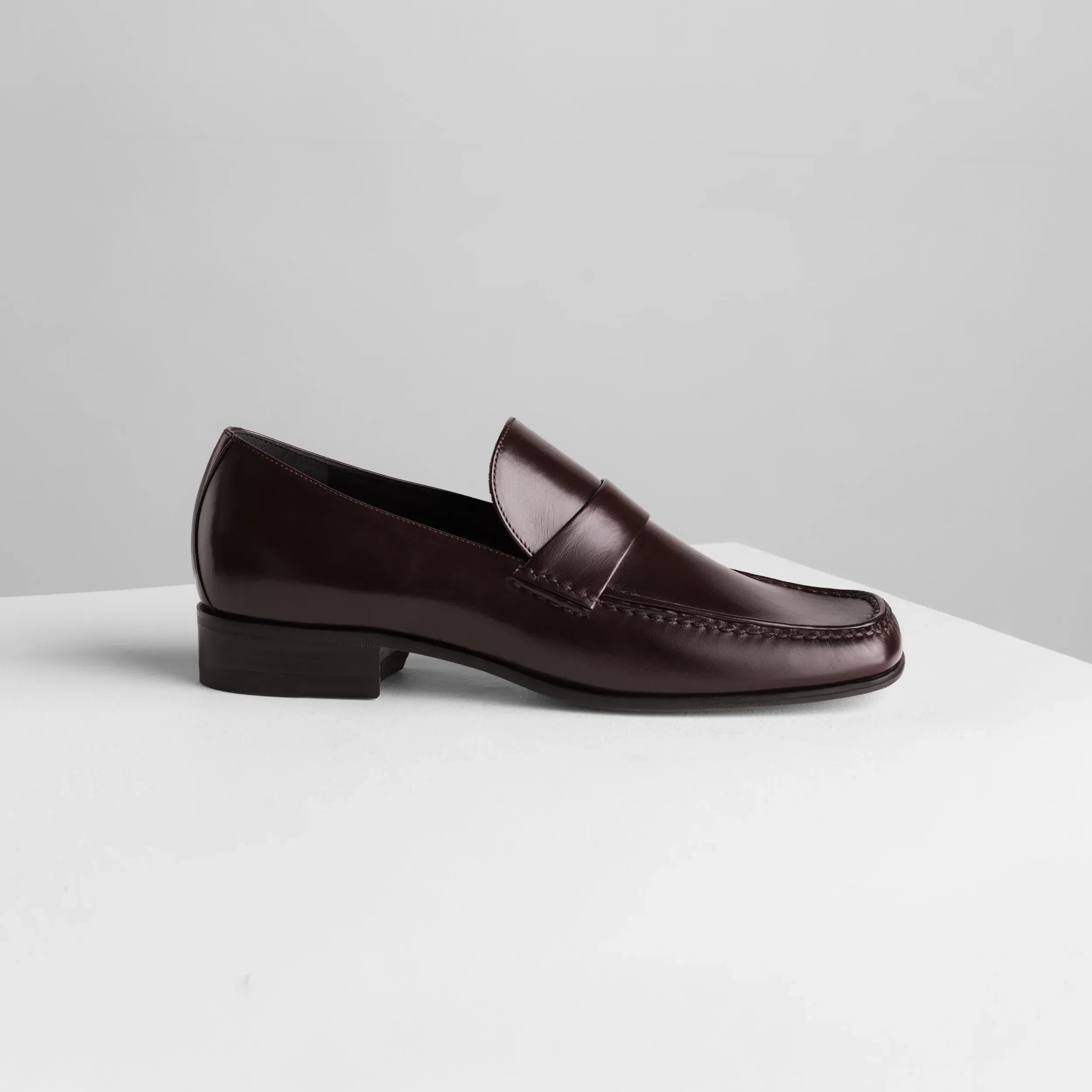 MAN'S LOAFER | oxblood leather