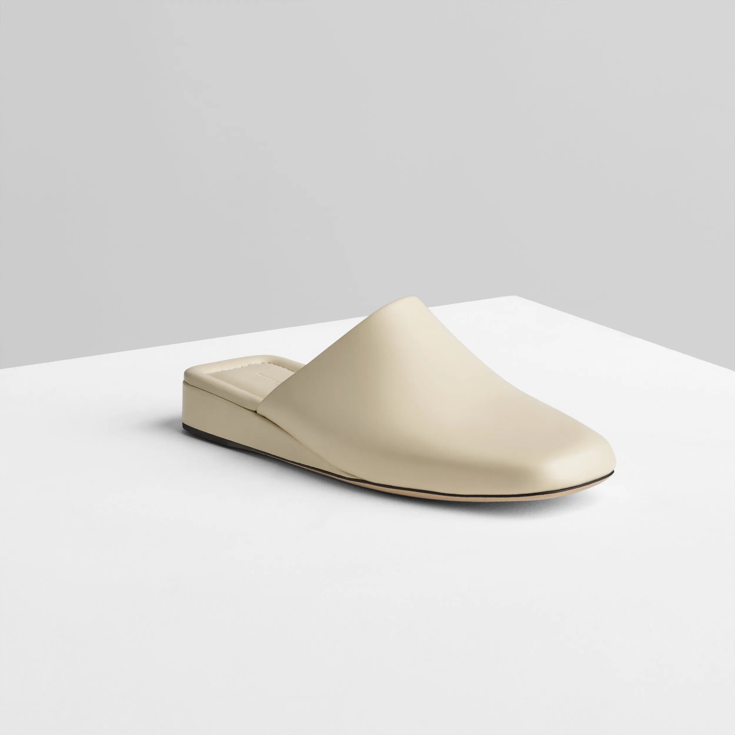 ROBE SLIDE | cream leather