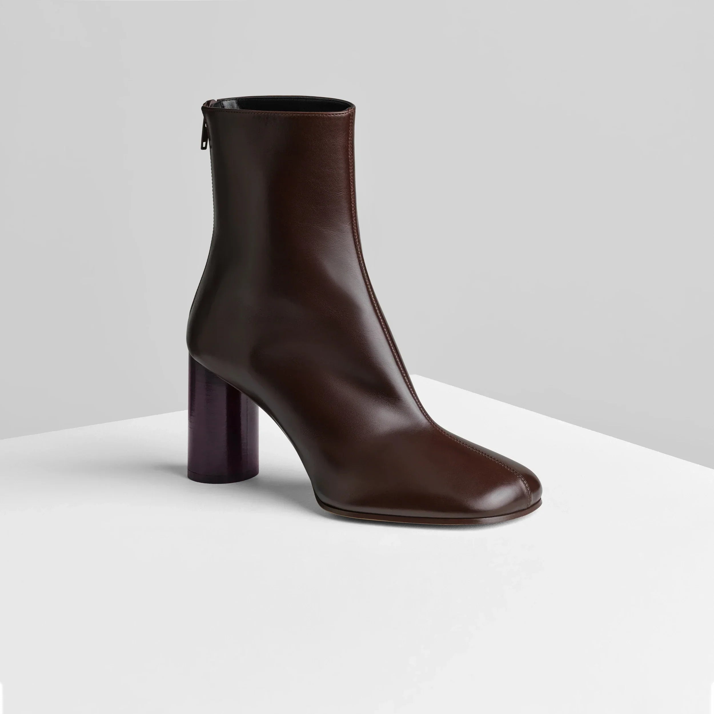 TUG ANKLE BOOT | plum brown leather