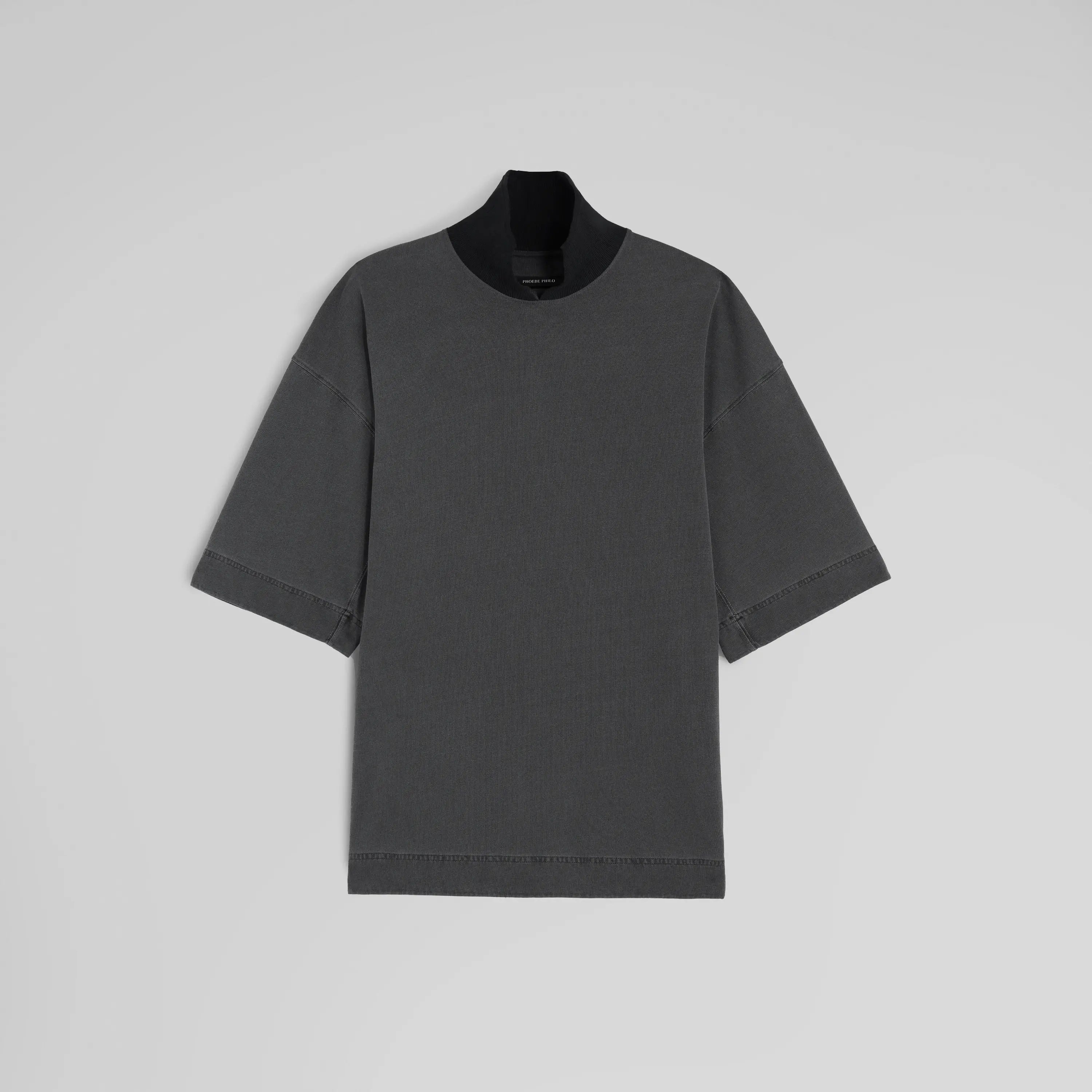 CUT COLLAR T-SHIRT | washed black cotton