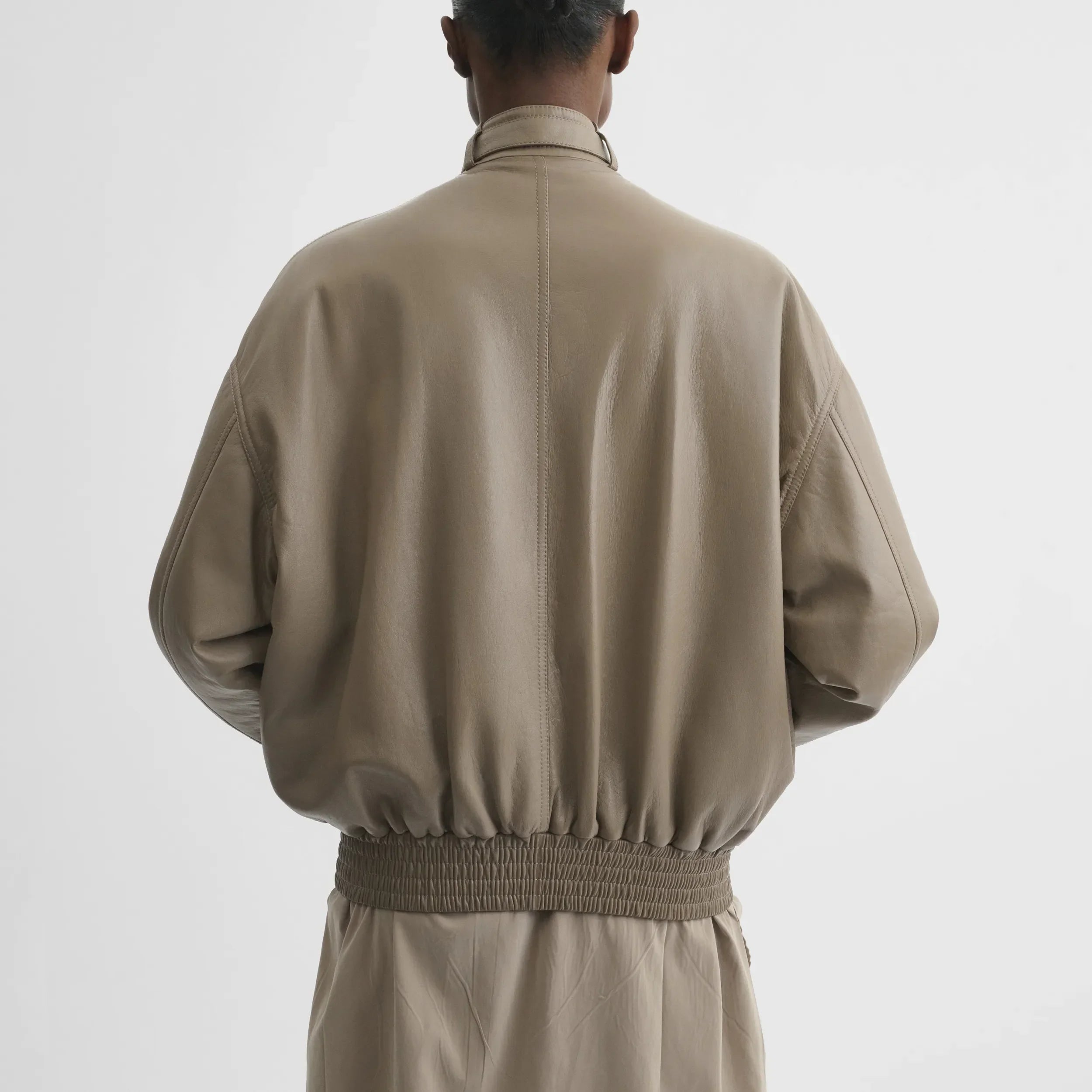 JACKET WITH ATTACHABLE SCARF | mastic leather