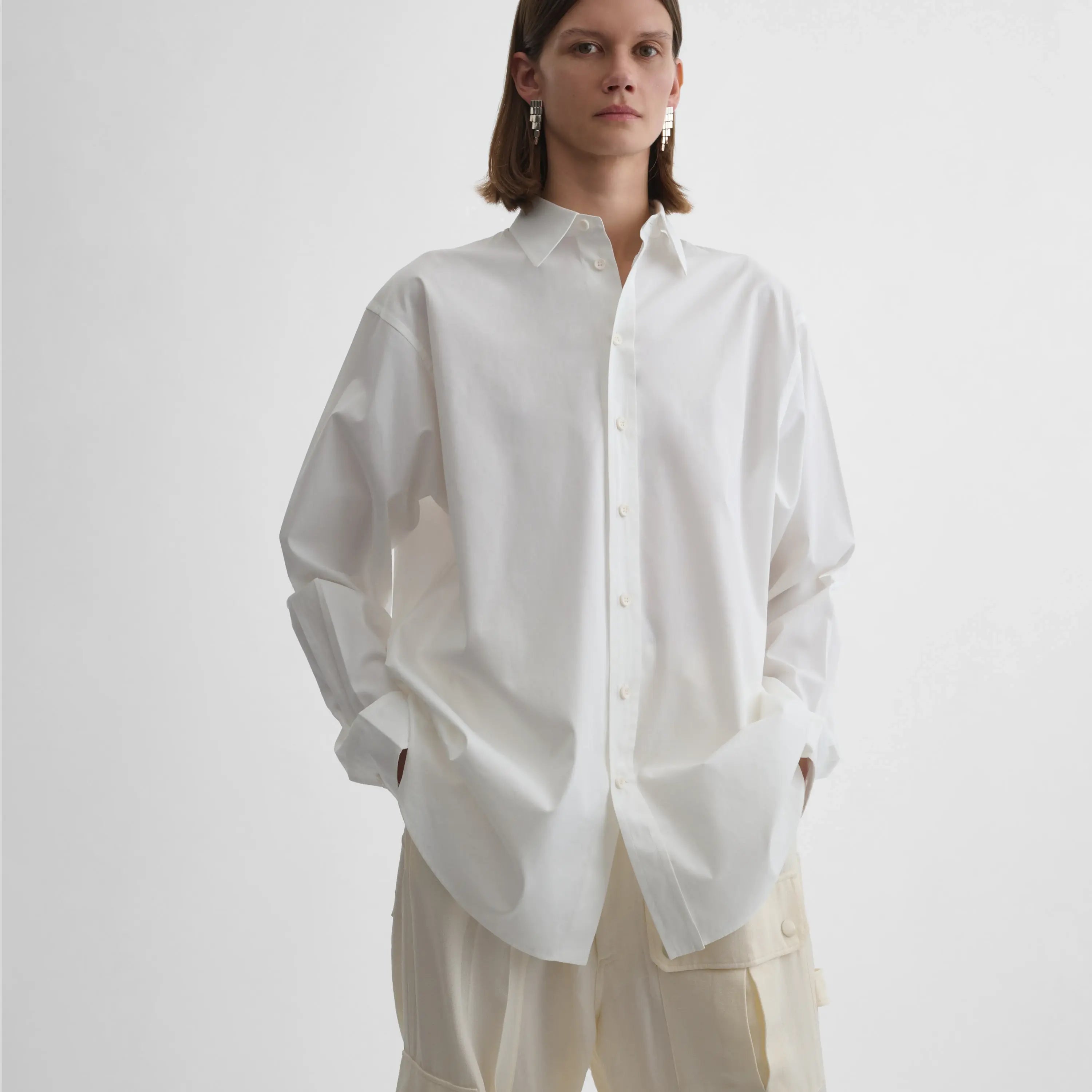 SHARP COLLAR SHIRT | white cotton