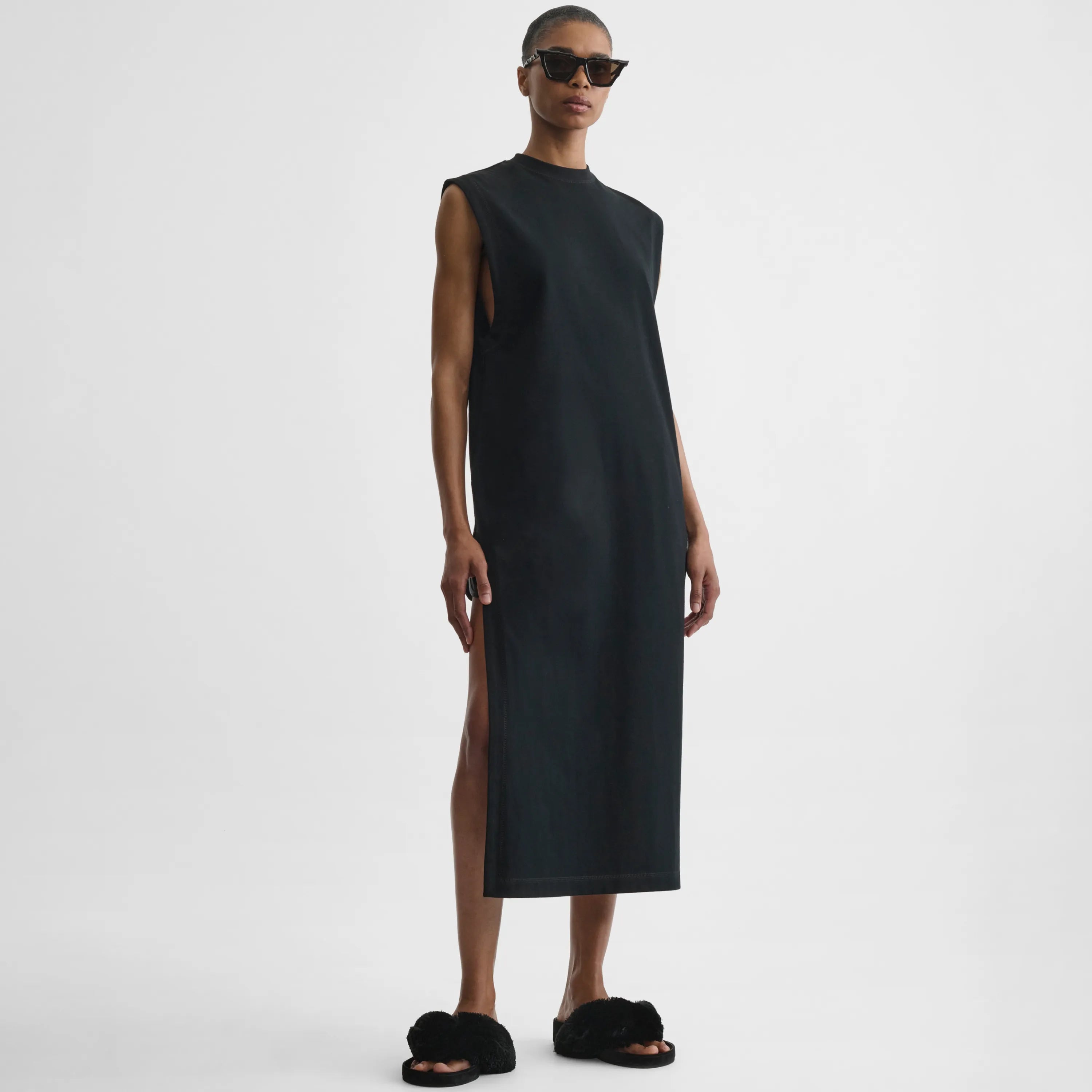 REVERSIBLE TRAIN TANK | black cotton
