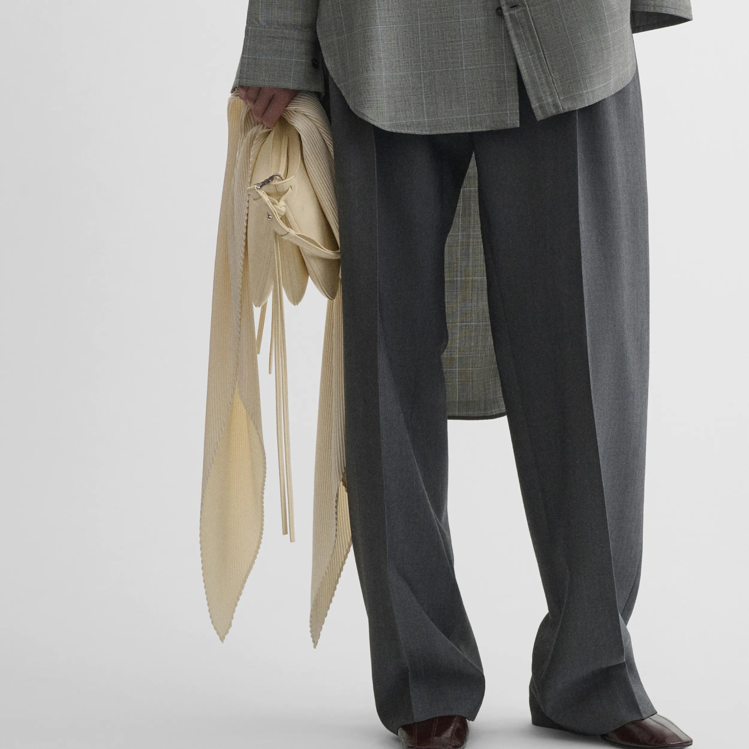 WOVEN PLEATED SCARF | cream silk