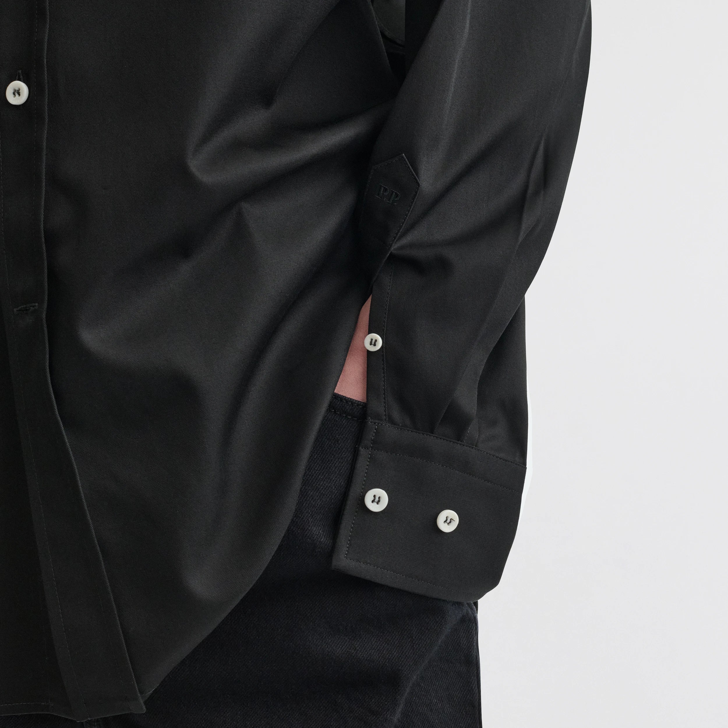 BUTTON COLLAR SHIRT | black cotton