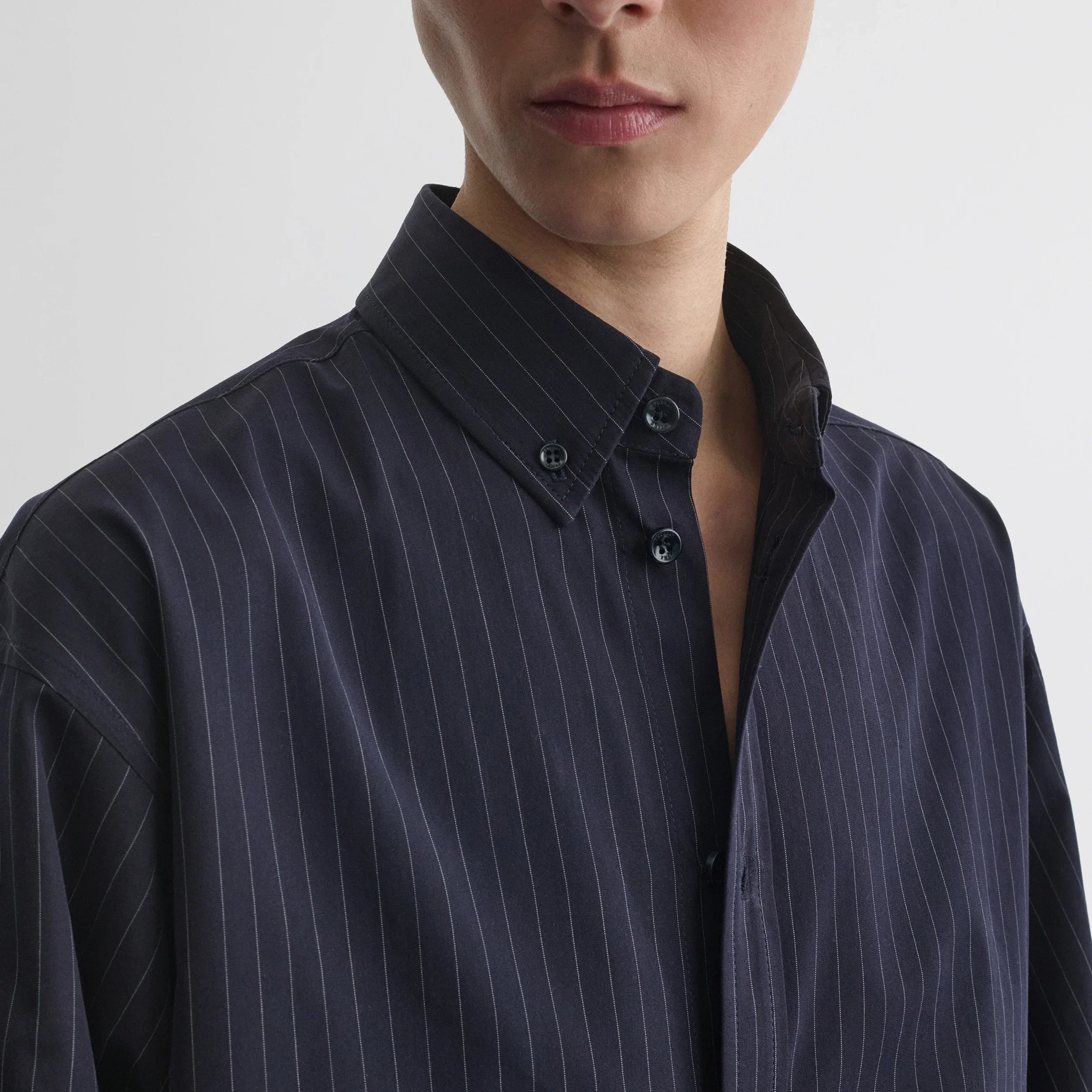 BUTTON COLLAR SHIRT | midnight pinstripe cotton