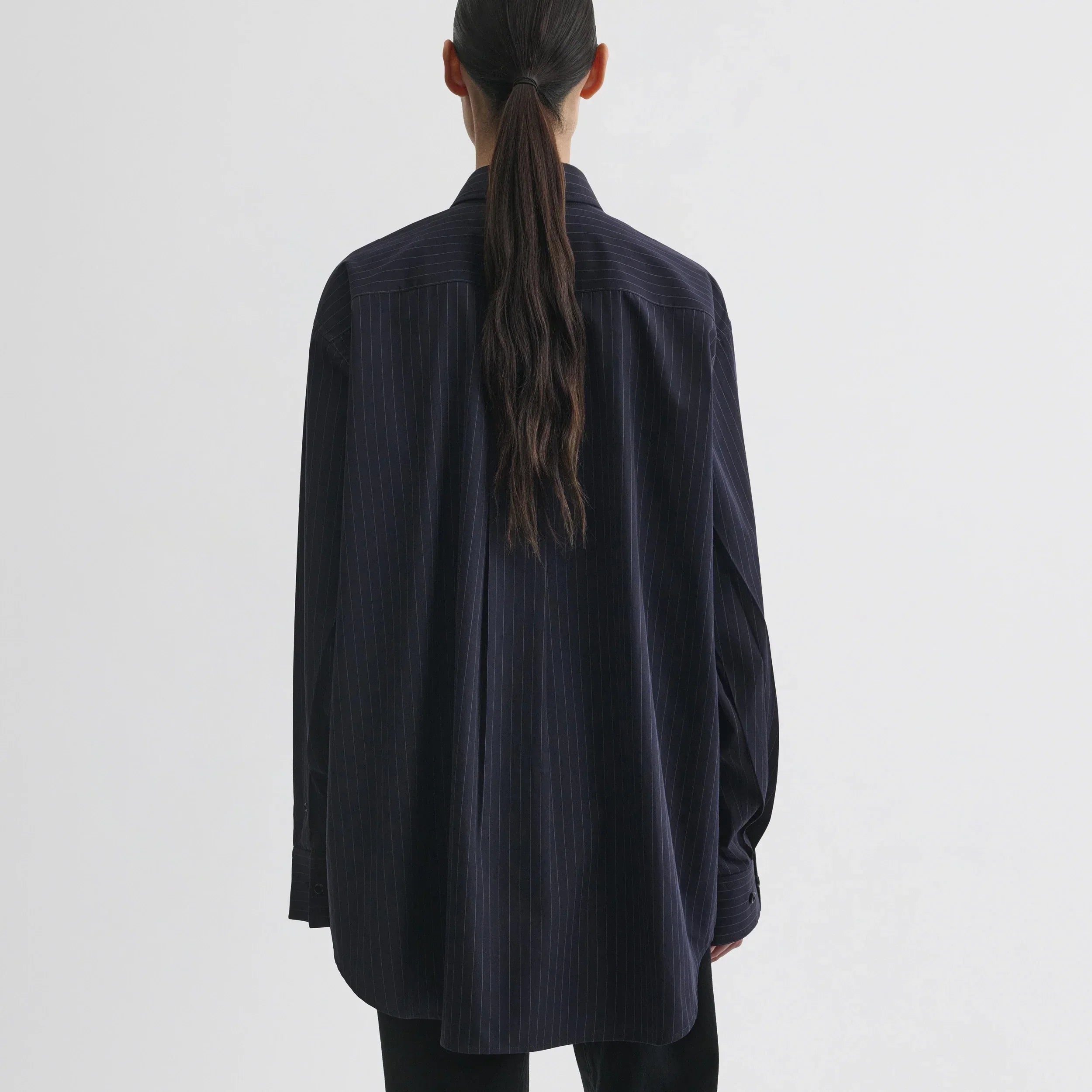 BUTTON COLLAR SHIRT | midnight pinstripe cotton
