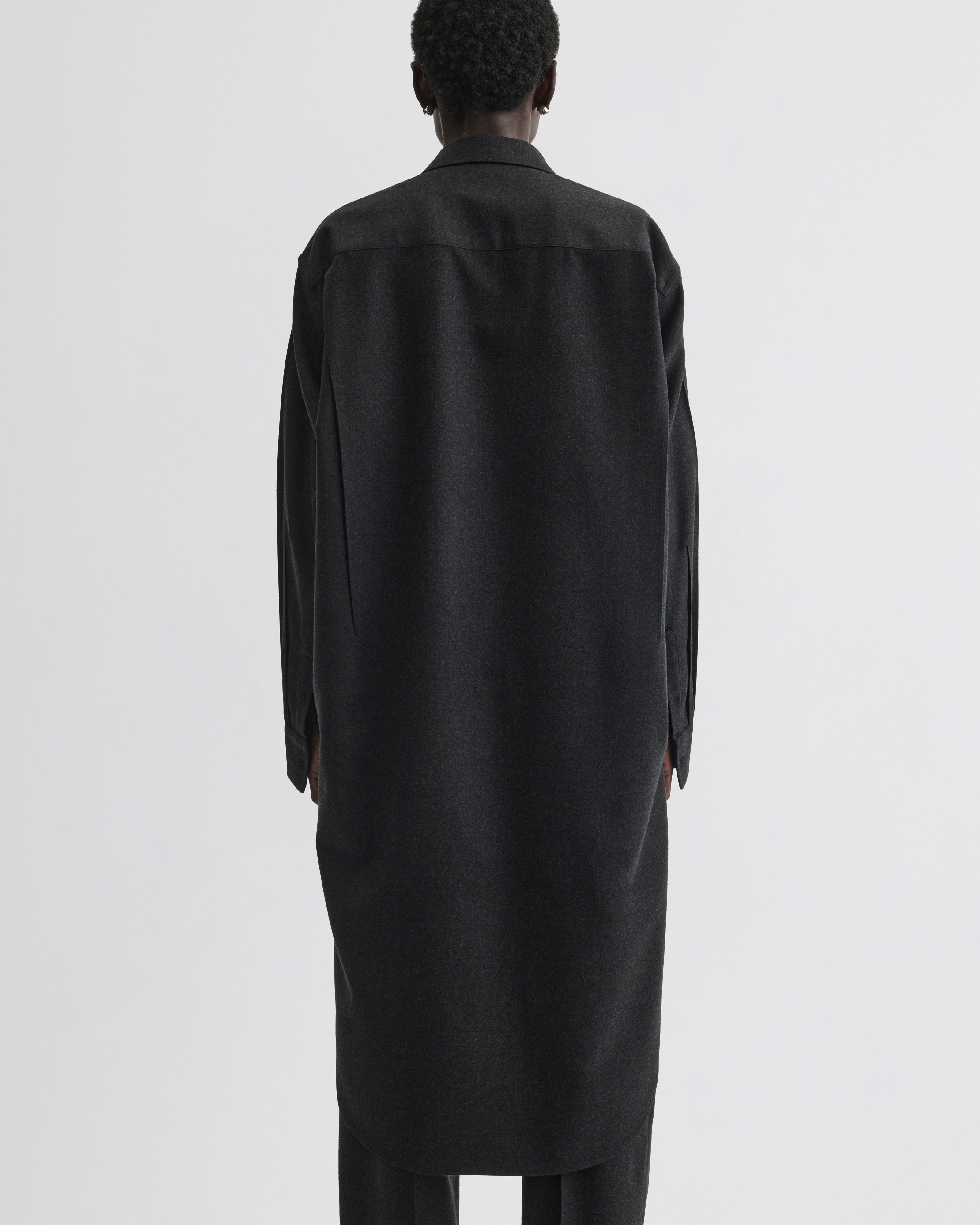 ELONGATED SHIRT | charcoal wool