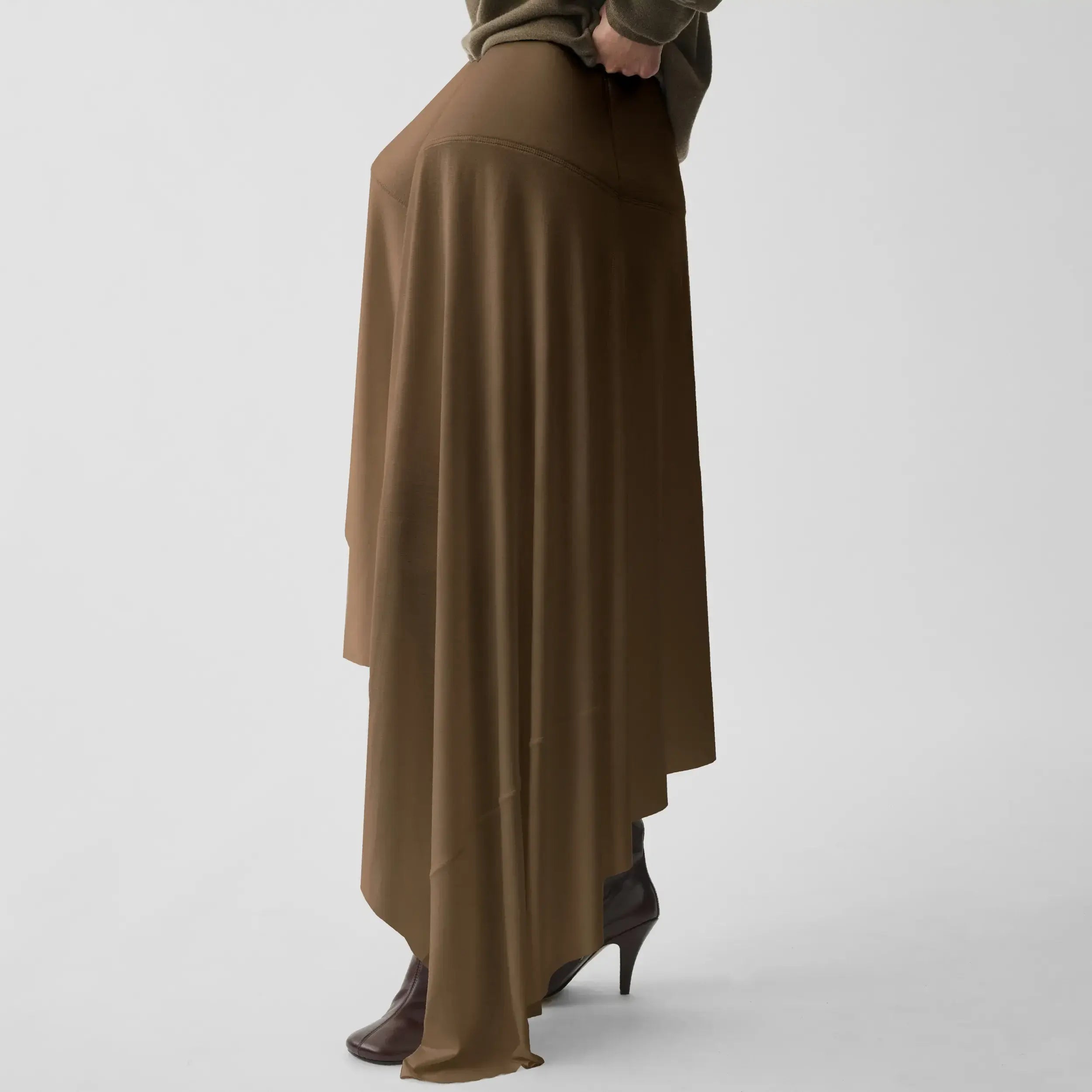 SCULPTURAL SKIRT | toffee jersey