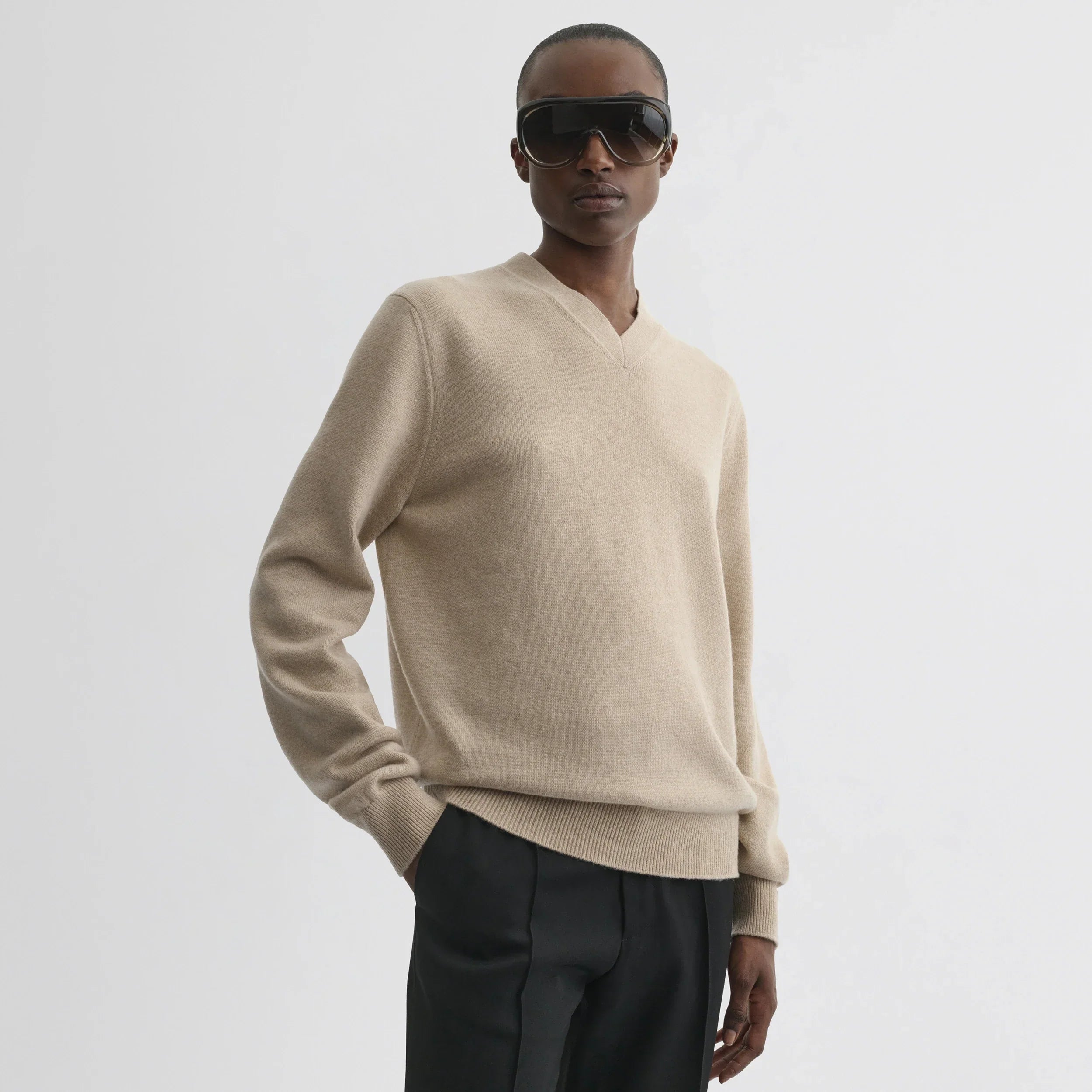 EASY V-NECK SWEATER | beige wool cashmere