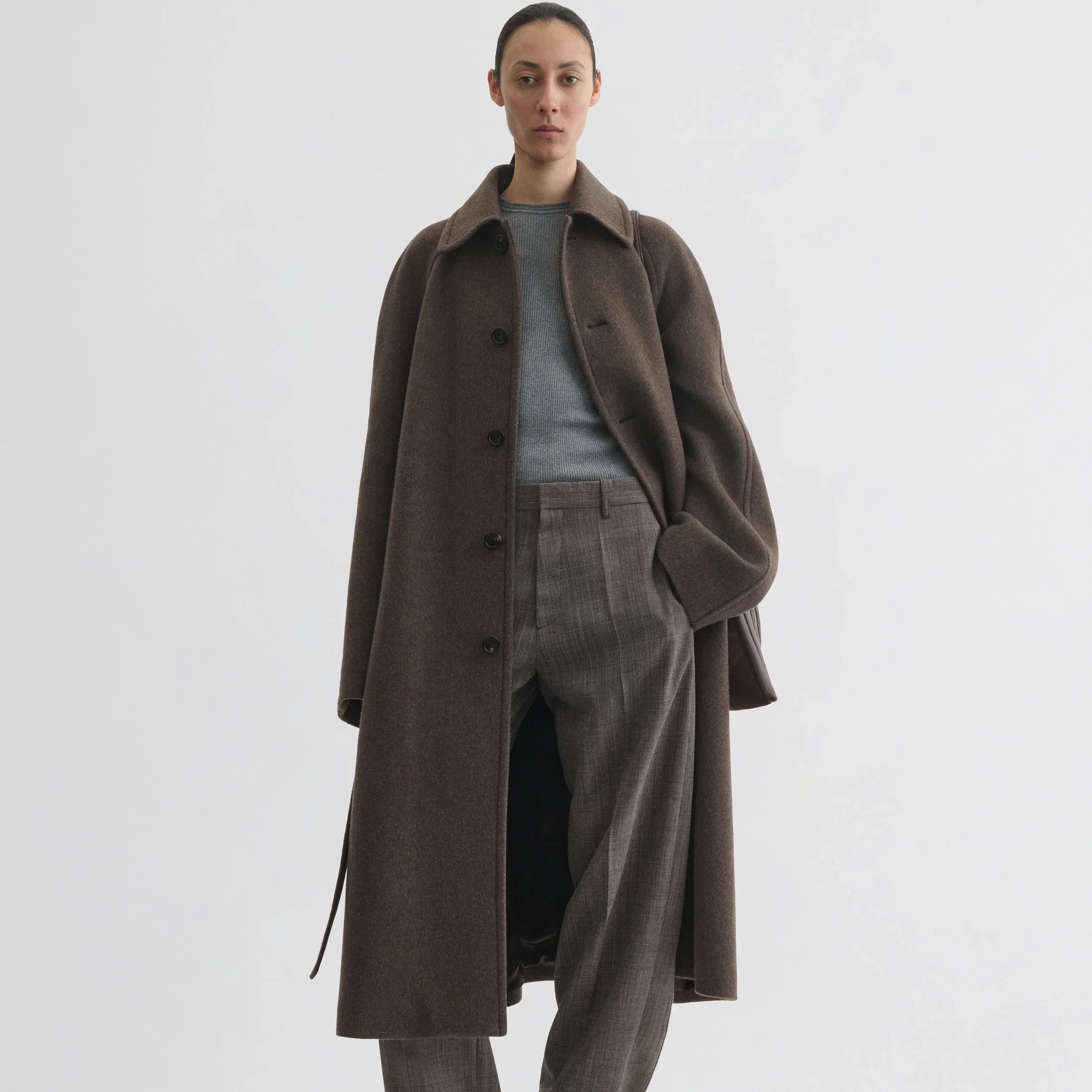 CURVE SHOULDER COAT | brown cashmere