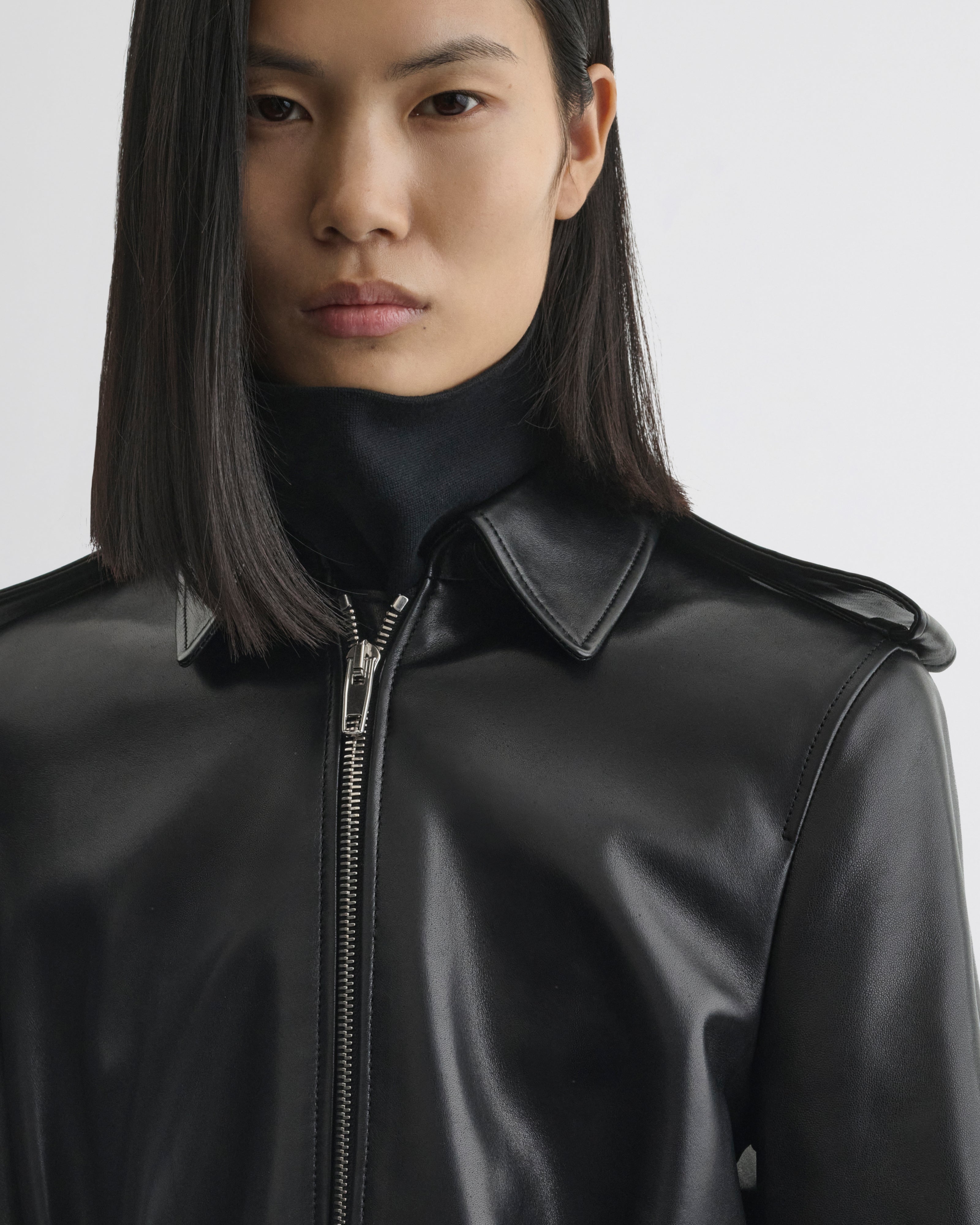 SHORT TRENCH | black leather