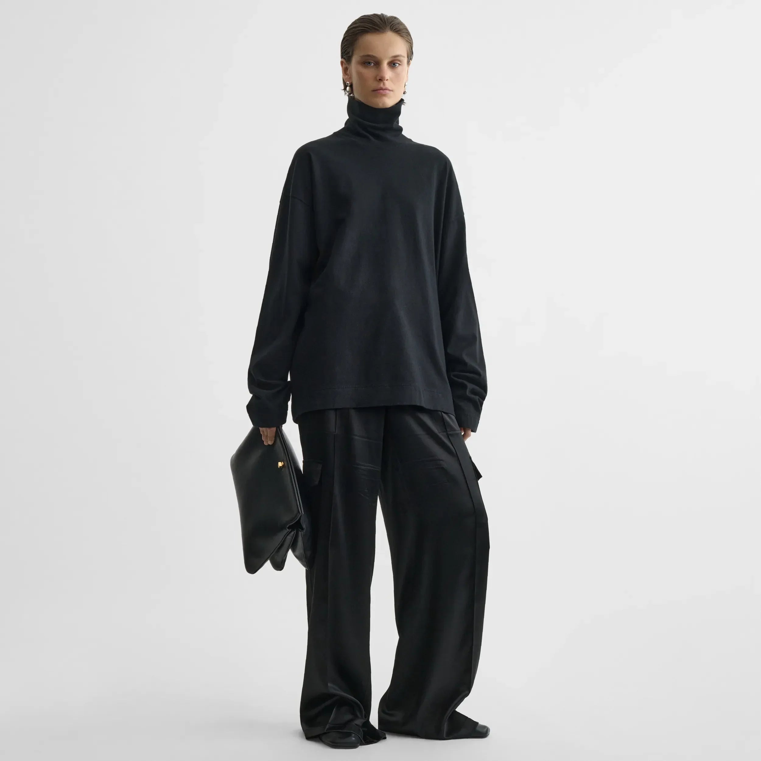 LIQUID CARGO TROUSERS | black silk