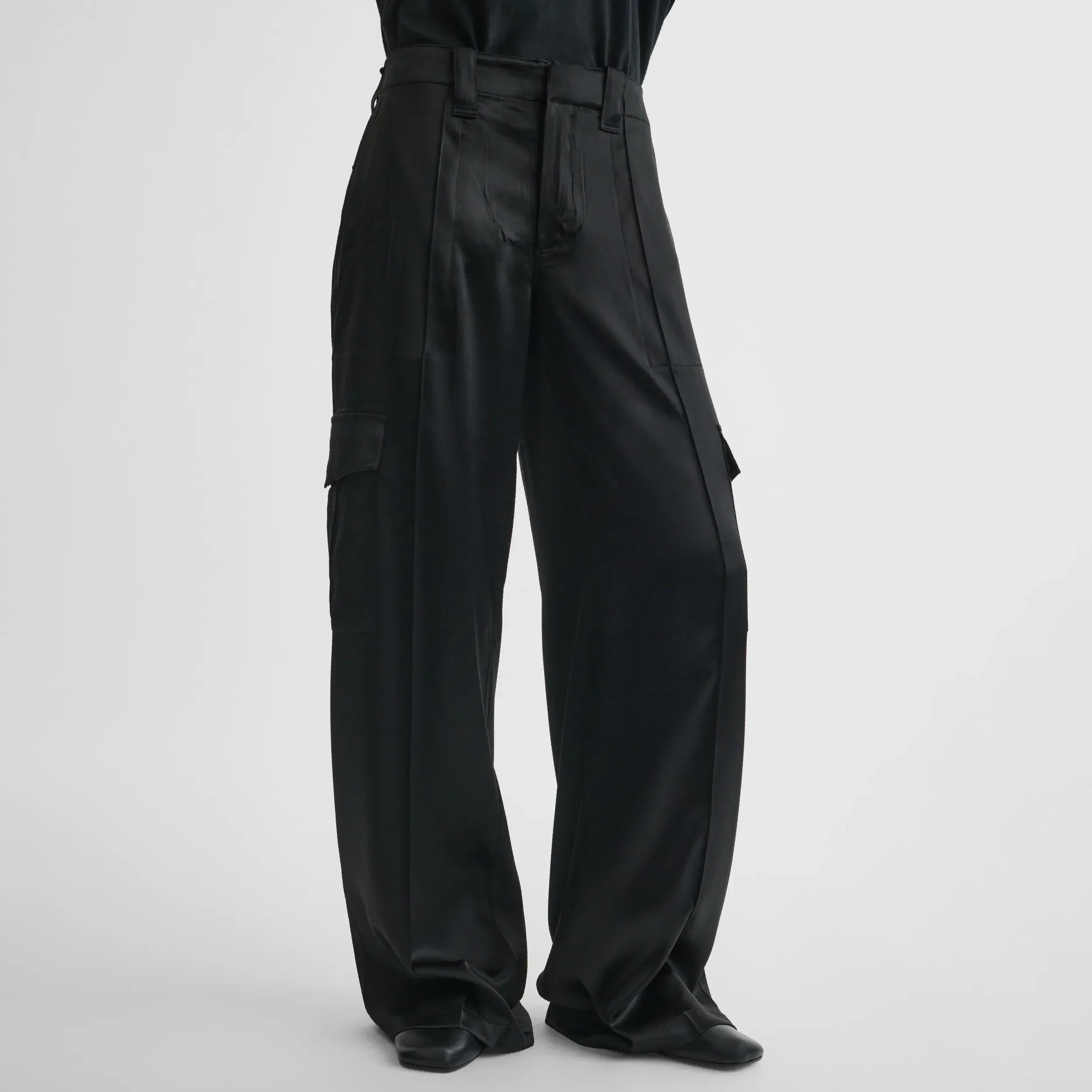 LIQUID CARGO TROUSERS | black silk
