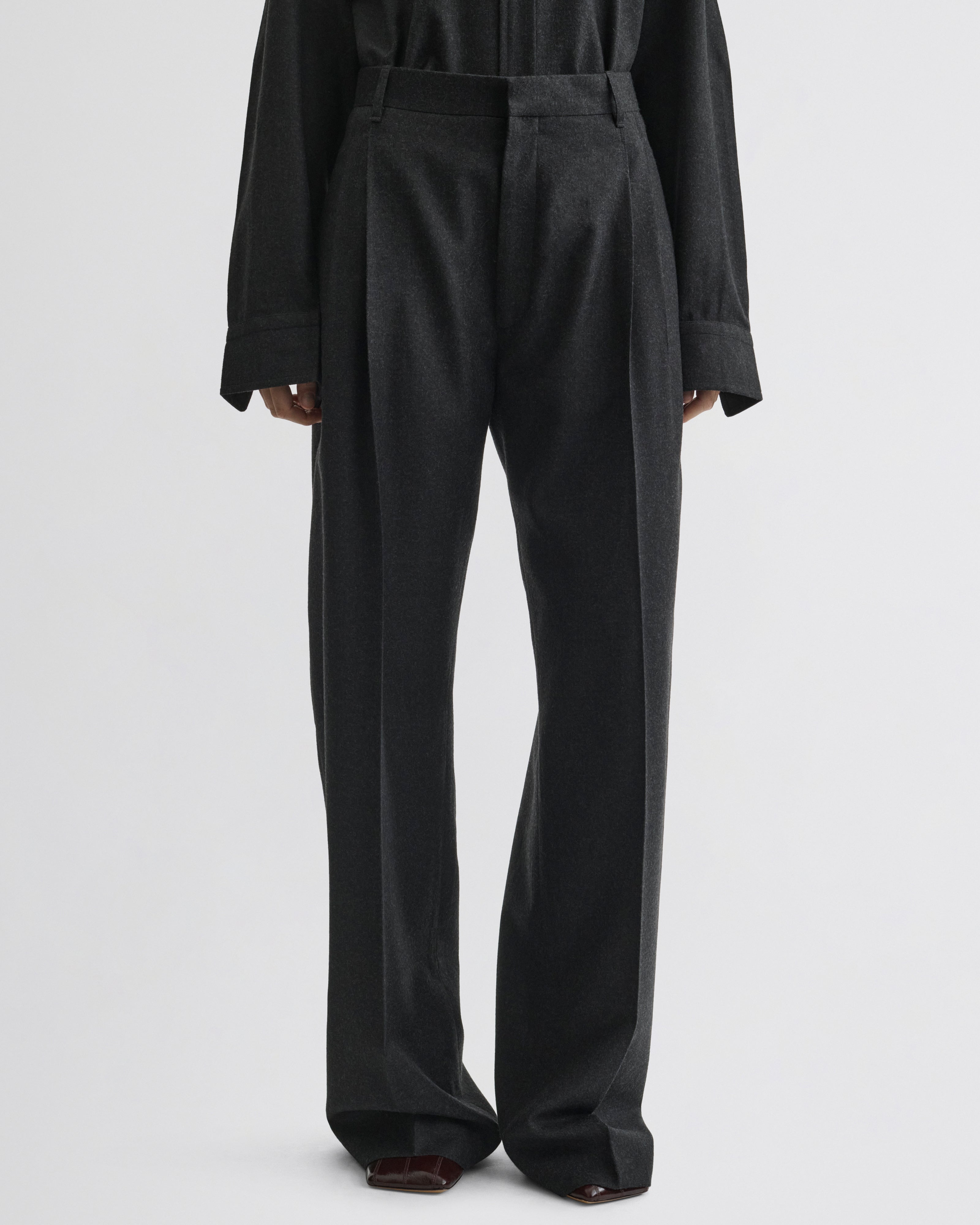 DOUBLE PLEAT TROUSERS | charcoal wool