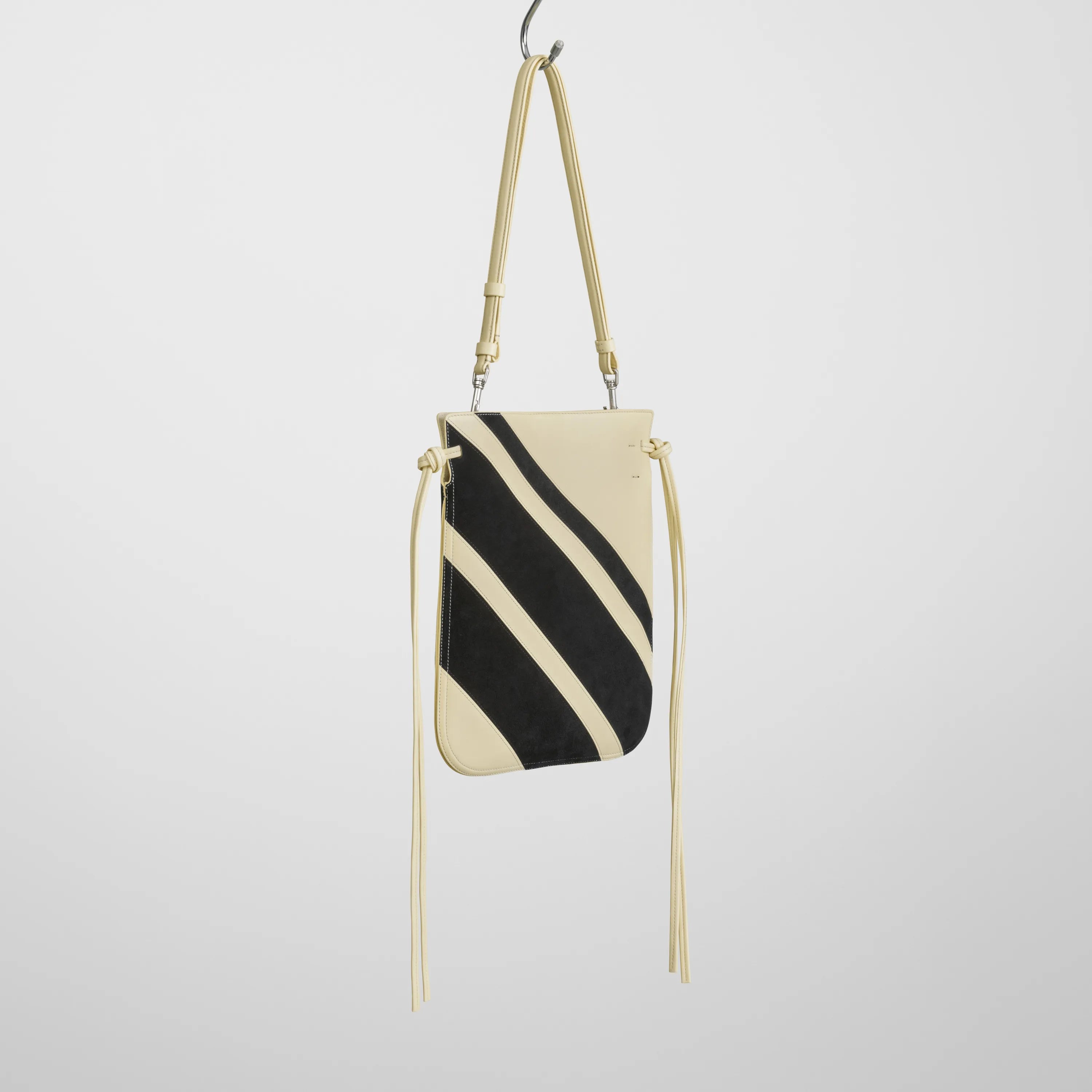 GIG POUCH | black stucco leather