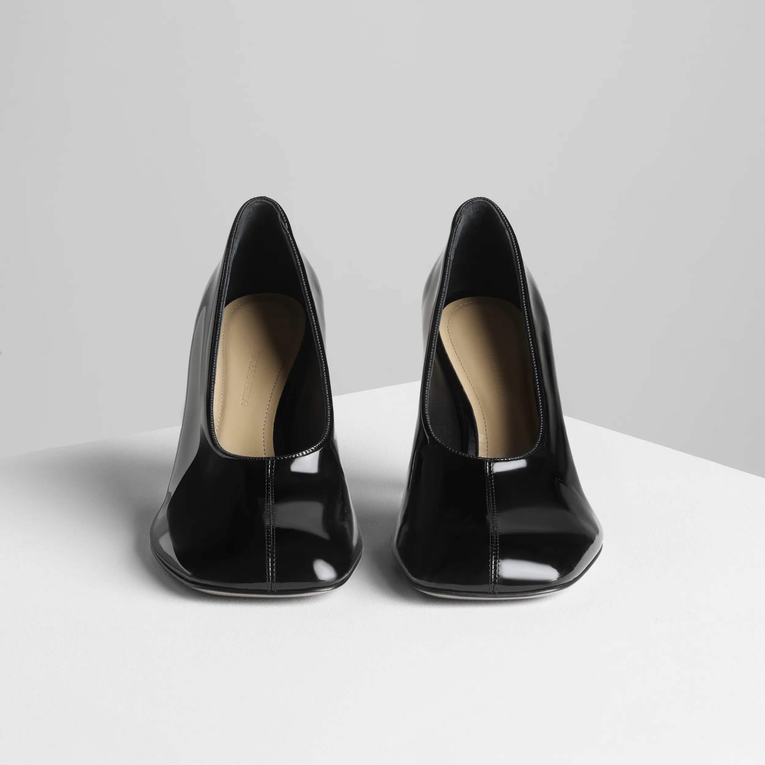 SOFT PUMP 90 | black patent leather