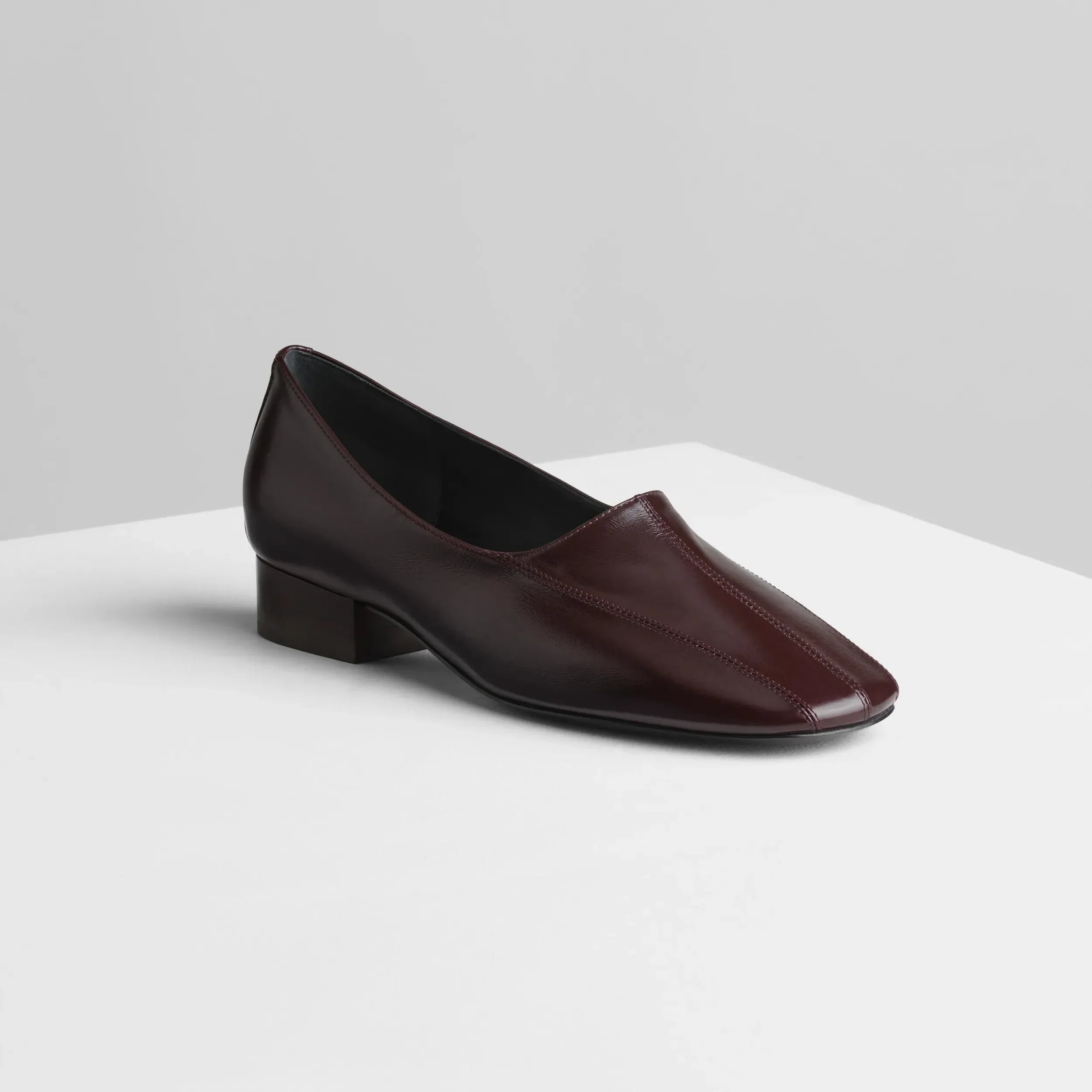 CLUB SLIPPER | oxblood shiny leather