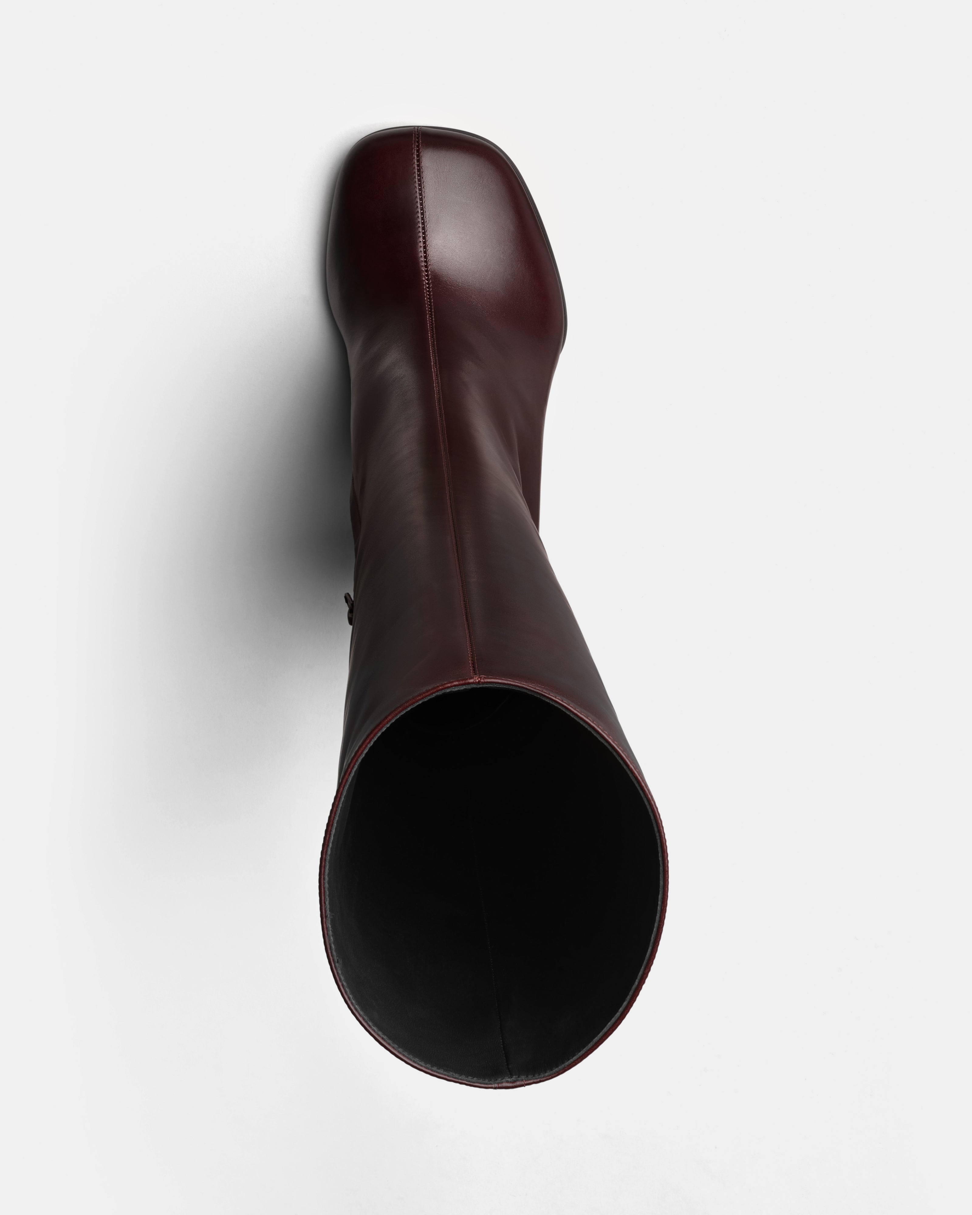 KNEE-HIGH BOOT | oxblood leather