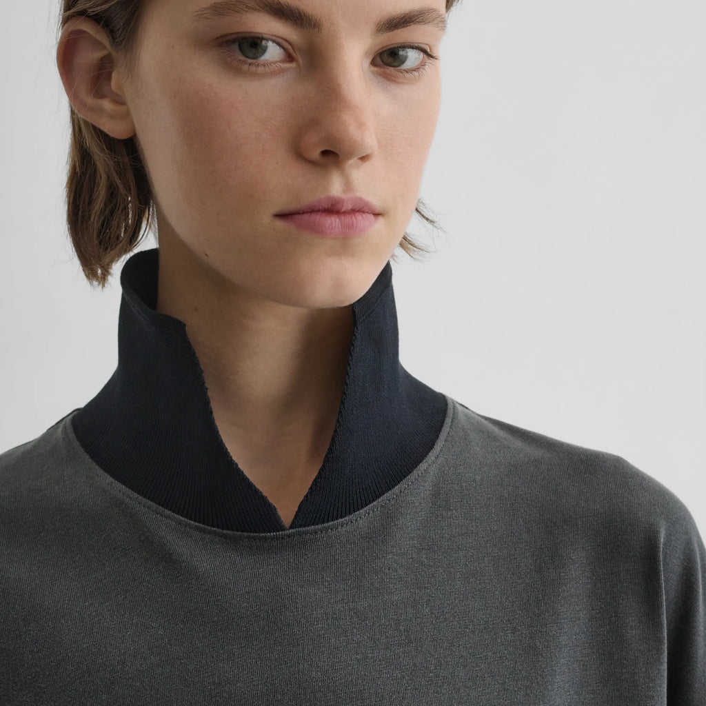 CUT COLLAR T-SHIRT | washed black cotton