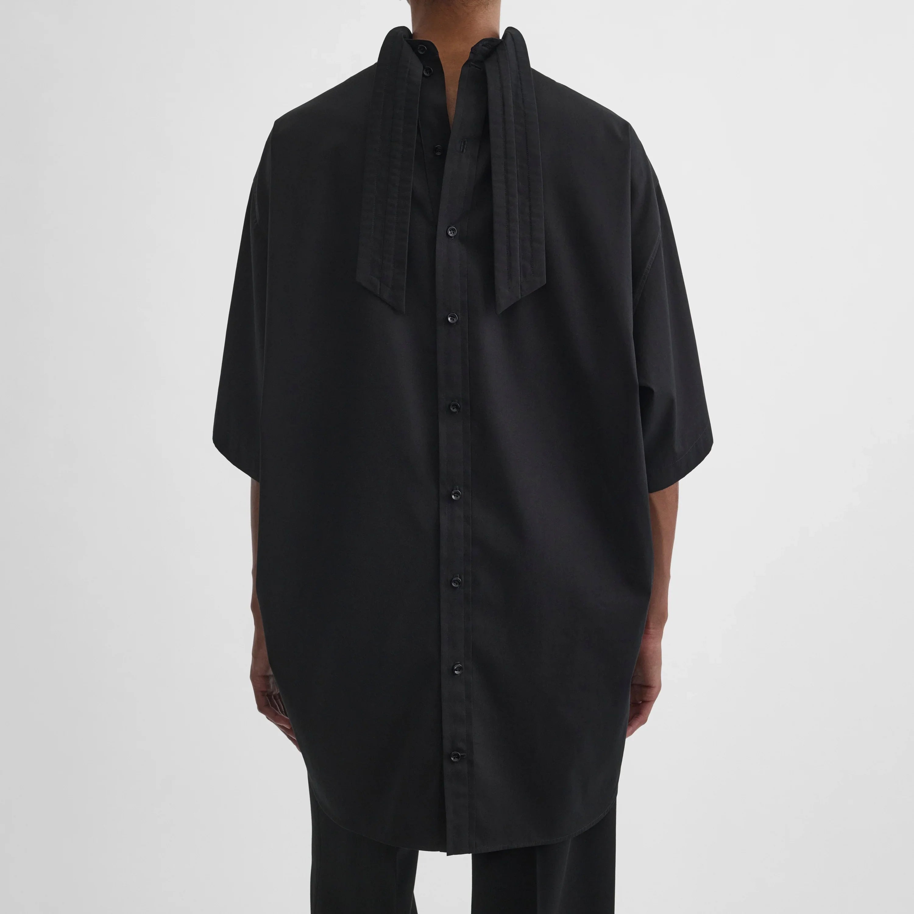 TIE NECK SHORT SLEEVE SHIRT | black cotton