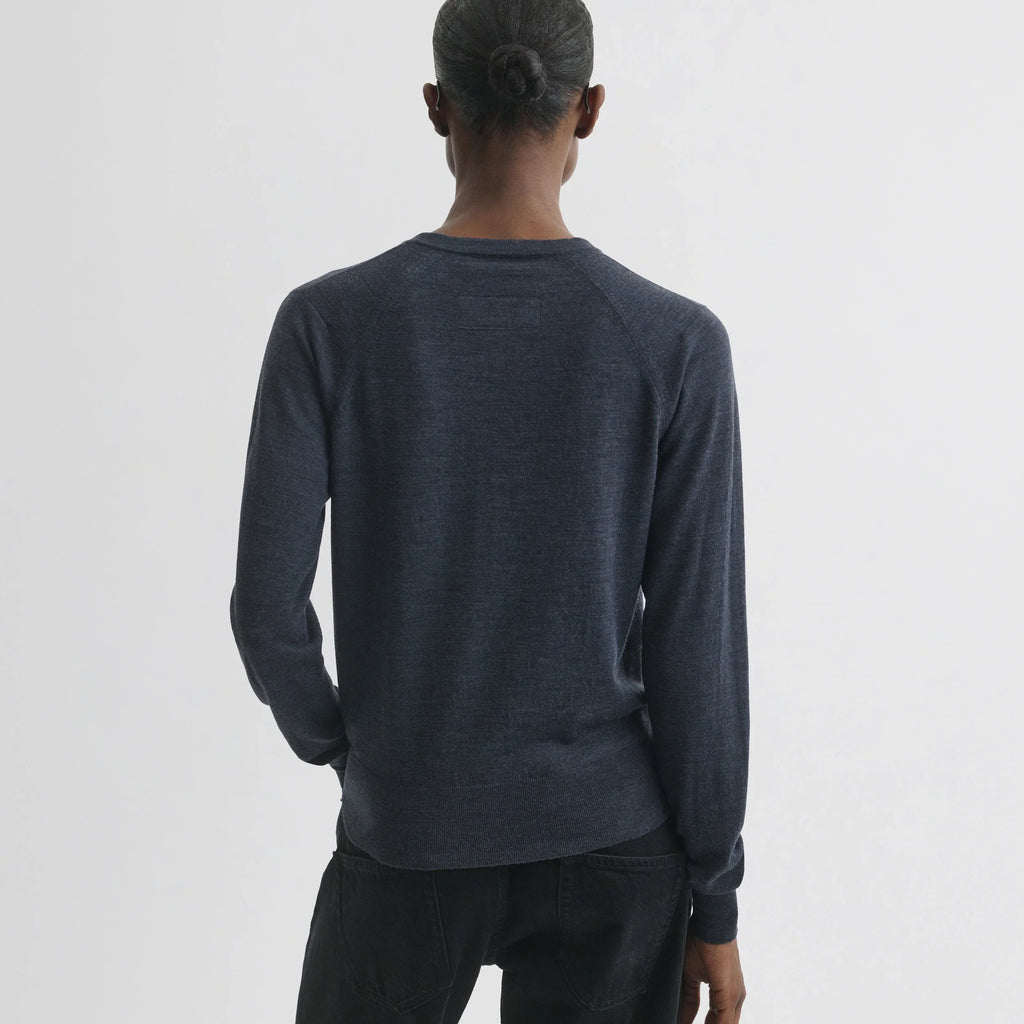SHRUNK V-NECK | dark blue melange wool