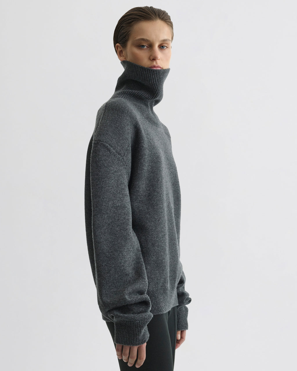 PATCH SHOULDER JUMPER | grey melange wool cashmere