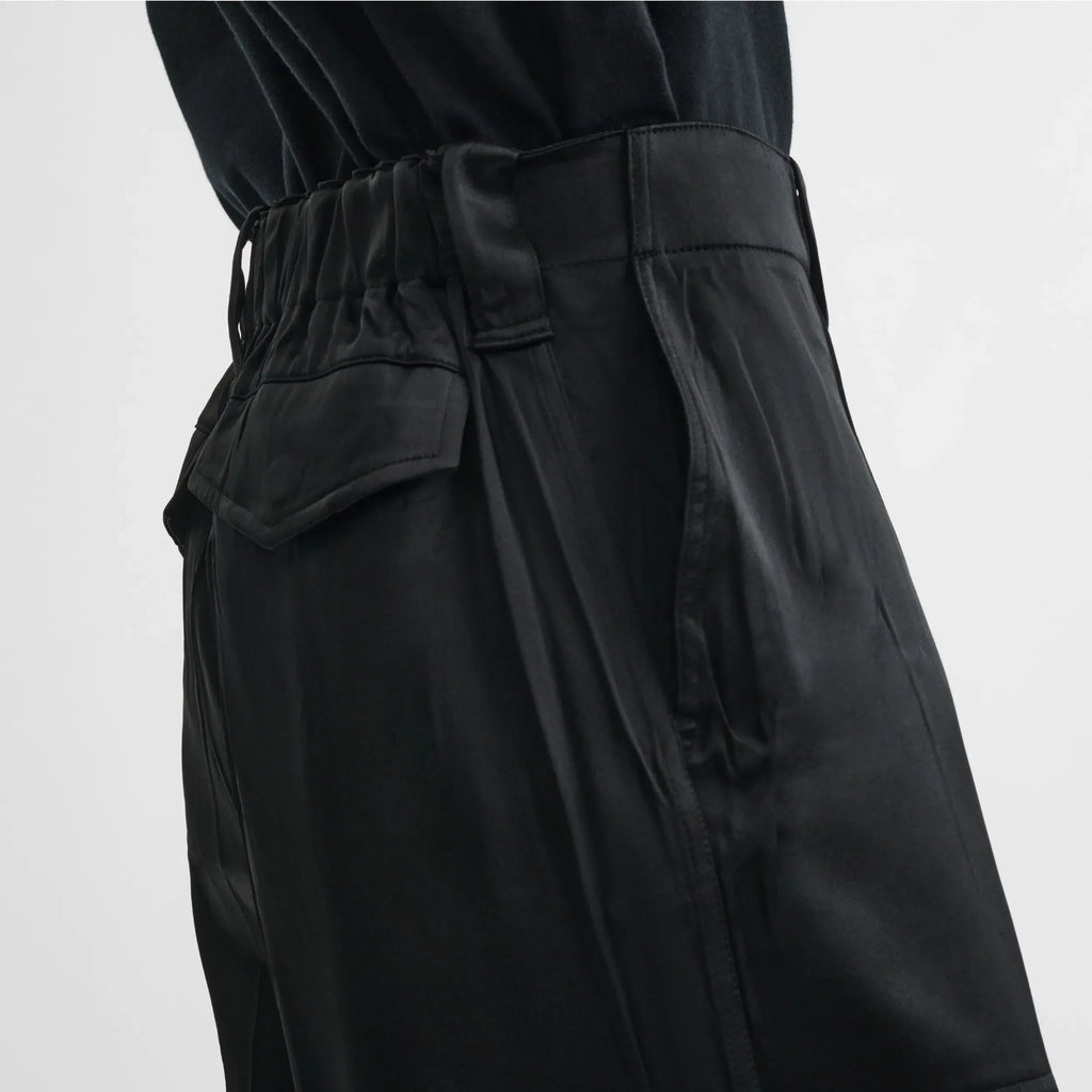 LIQUID CARGO TROUSERS | black silk