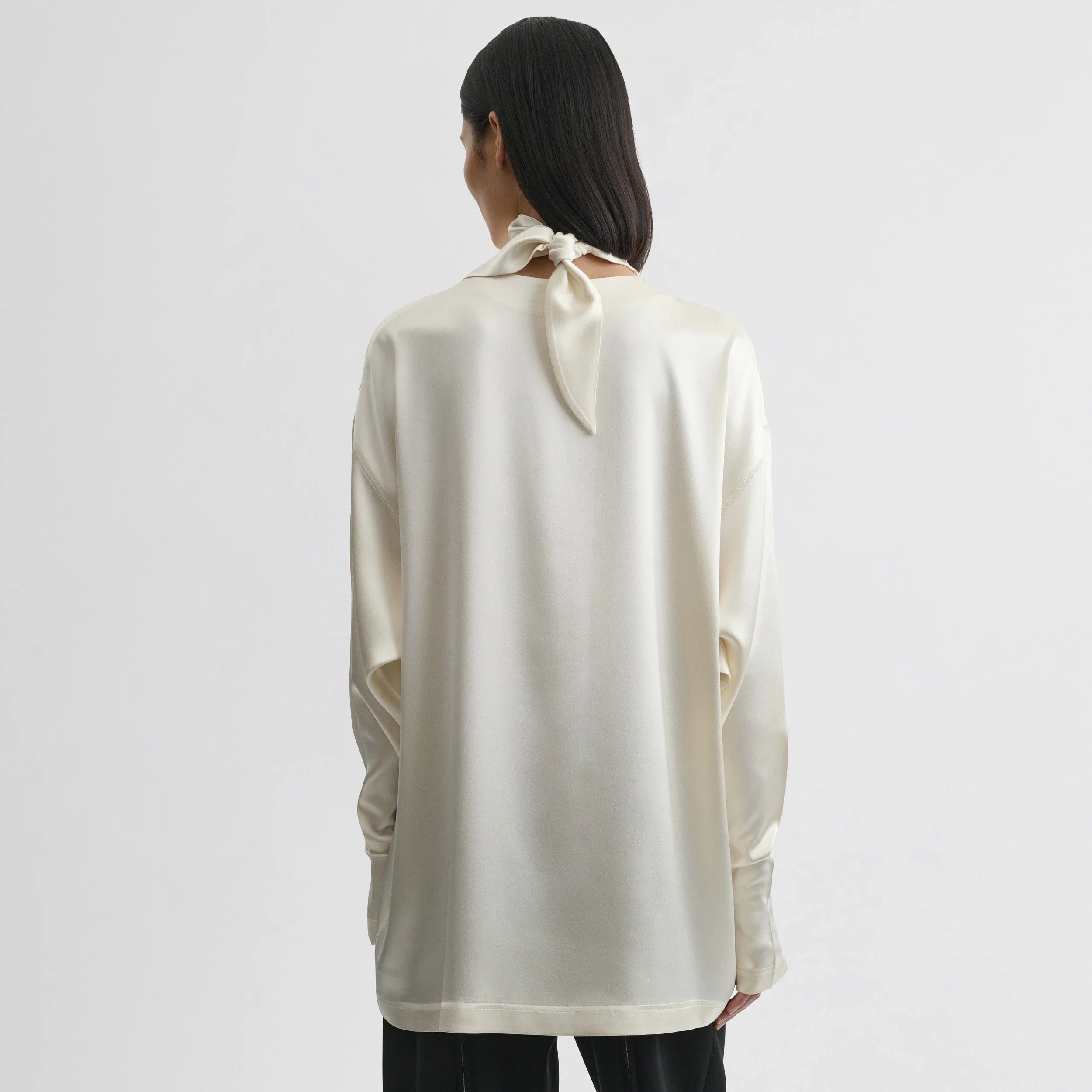 LIQUID KNOT COLLAR TOP | cream silk